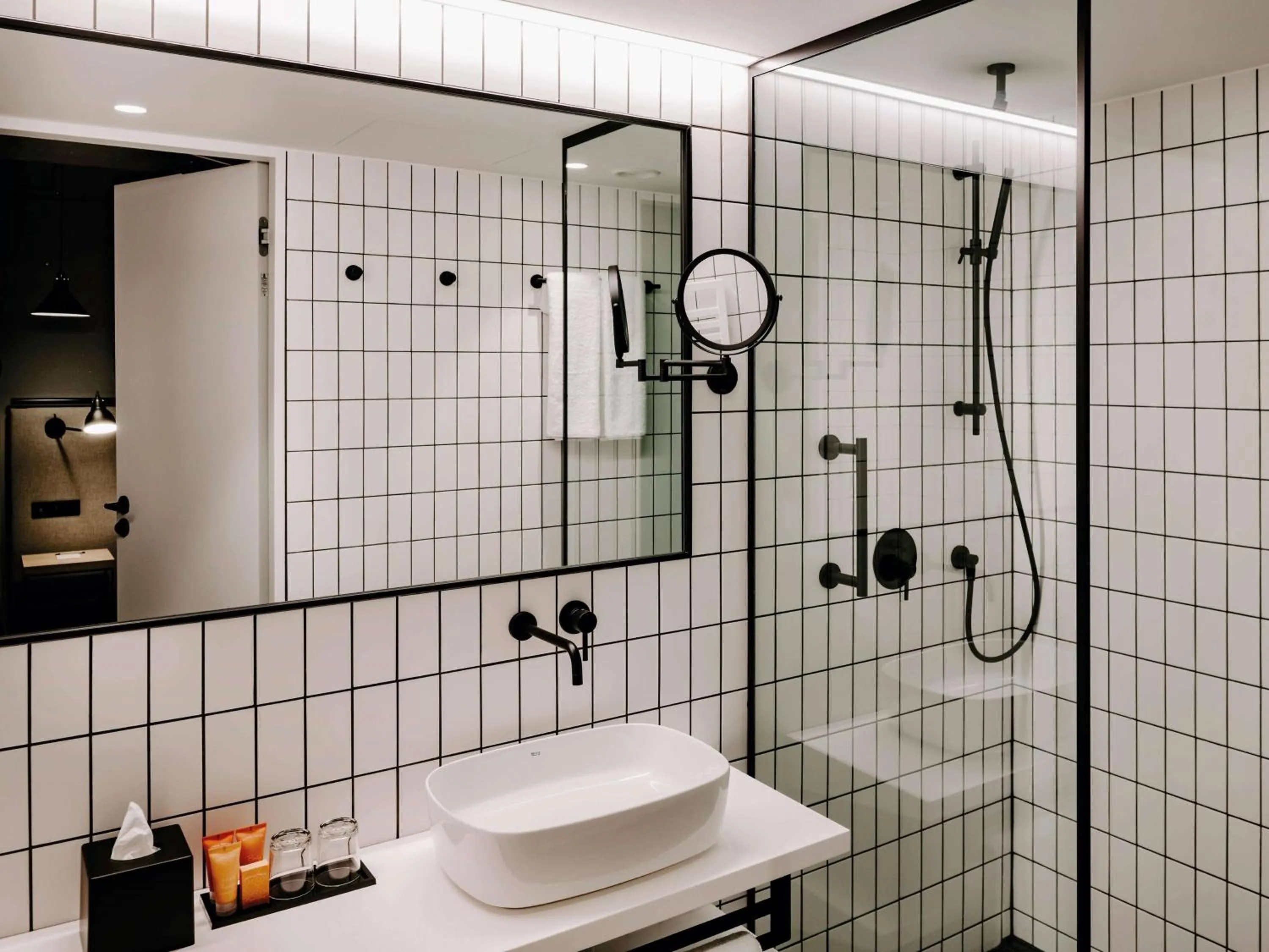 Bathroom in Vienna House by Wyndham Mokotow Warsaw