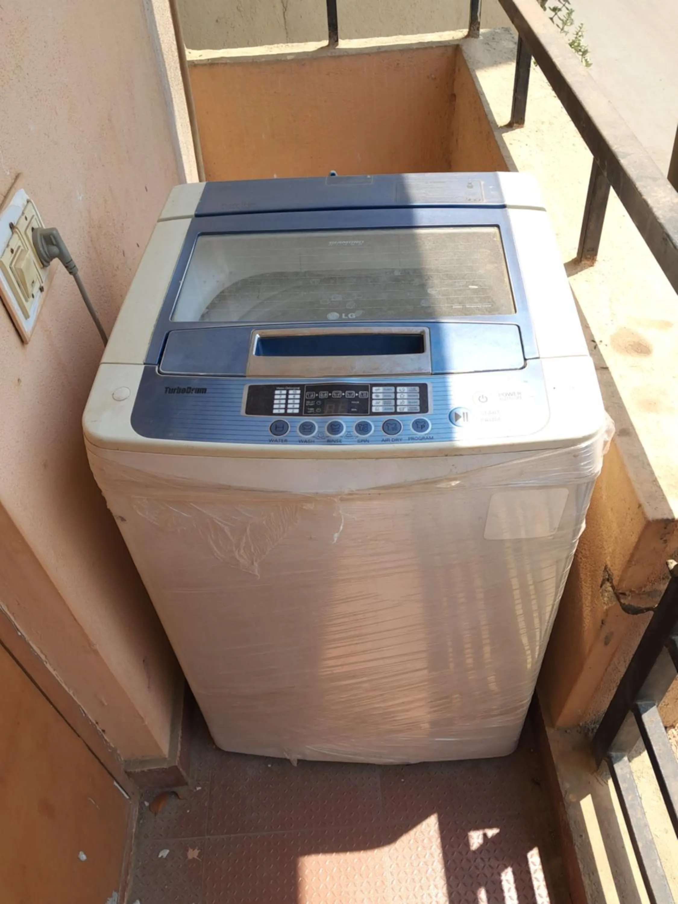 washing machine in Professionals Pride PG