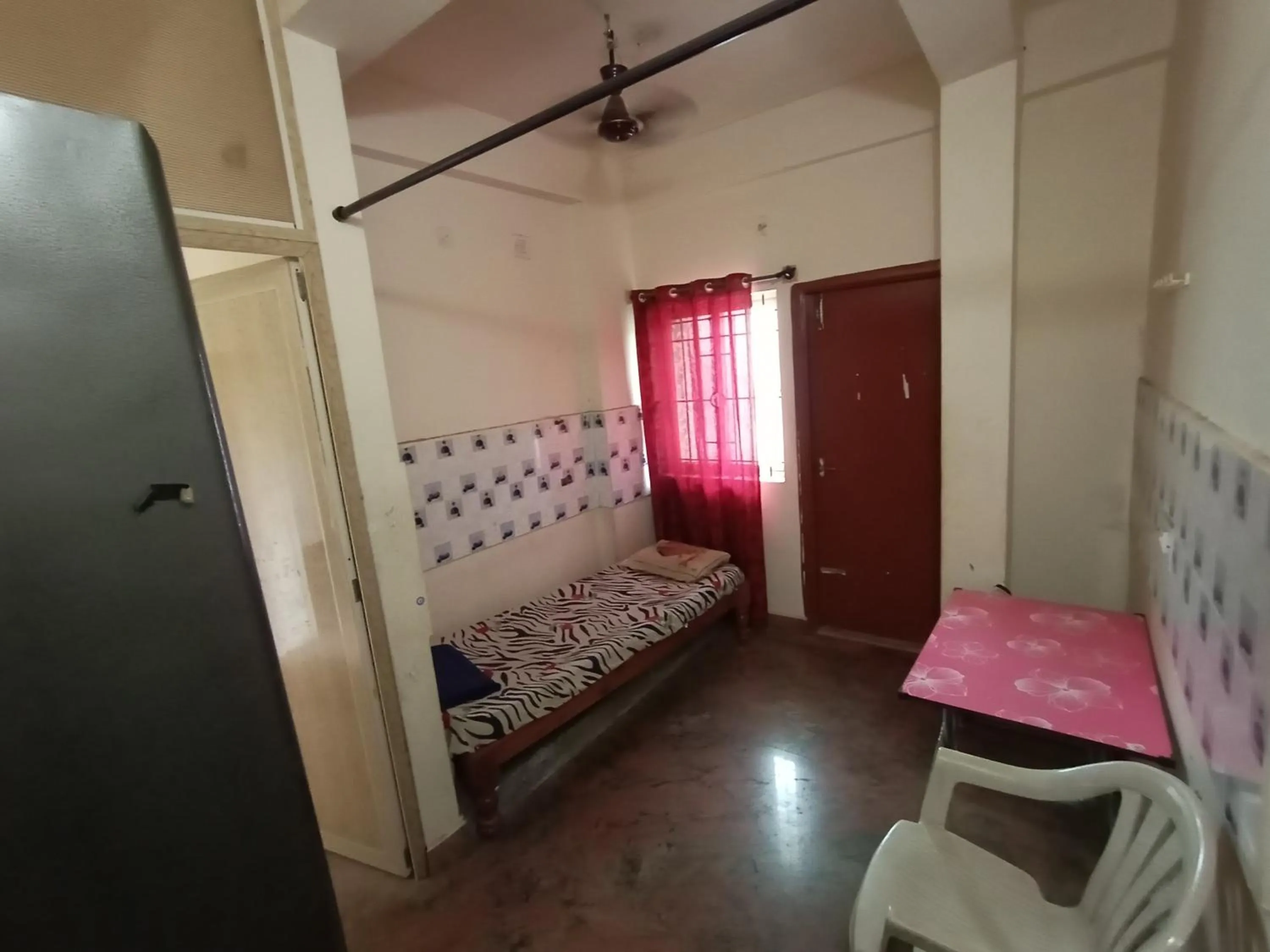 Bedroom, Bed in Professionals Pride PG