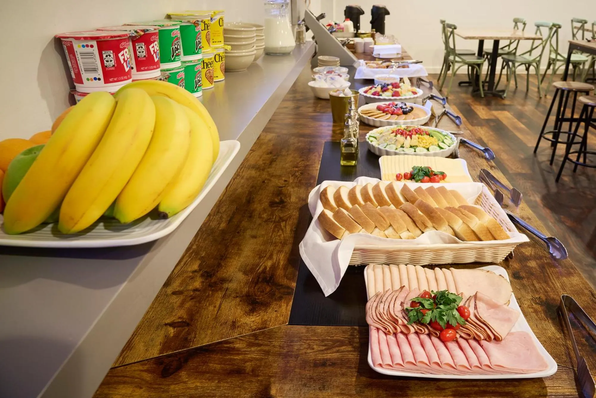 Restaurant/places to eat in The Lodge Red Hook