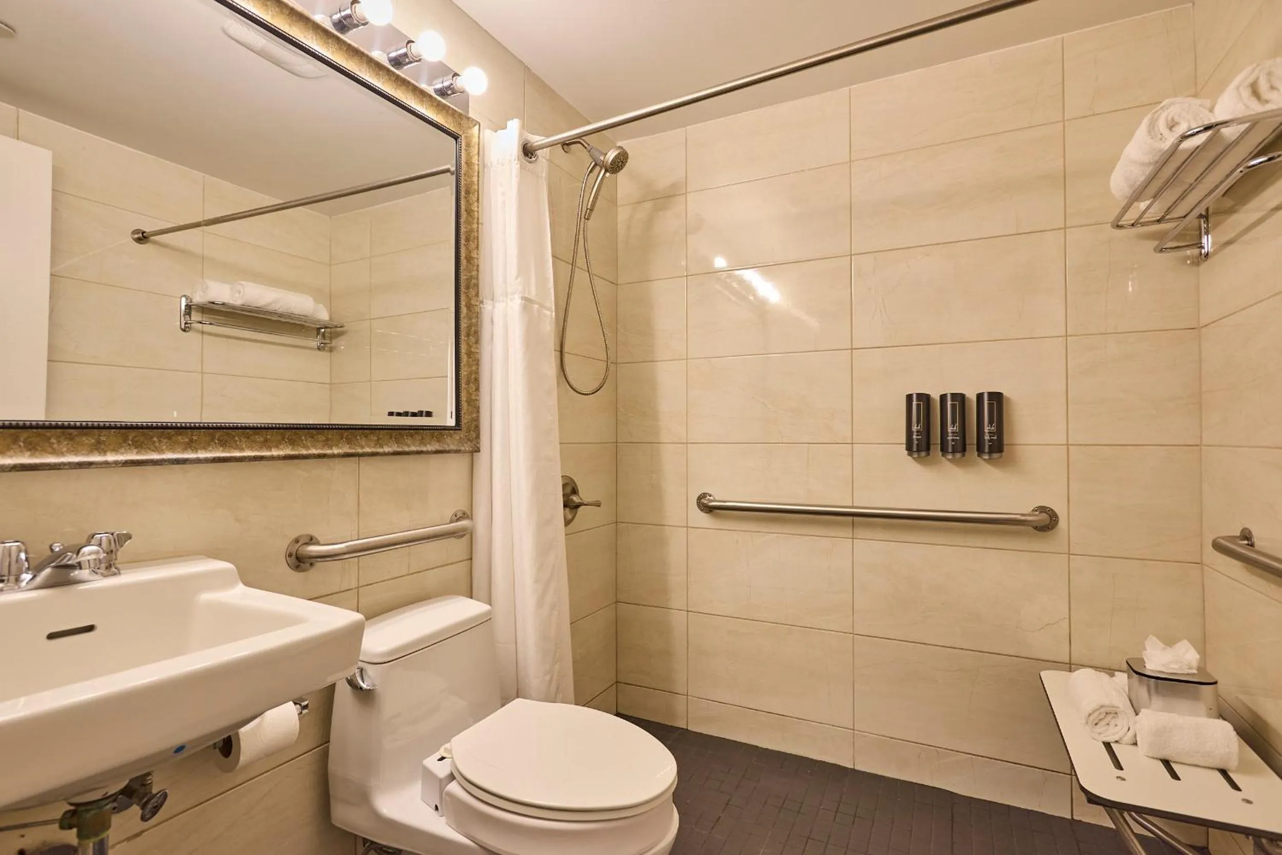 Bathroom in The Lodge Red Hook