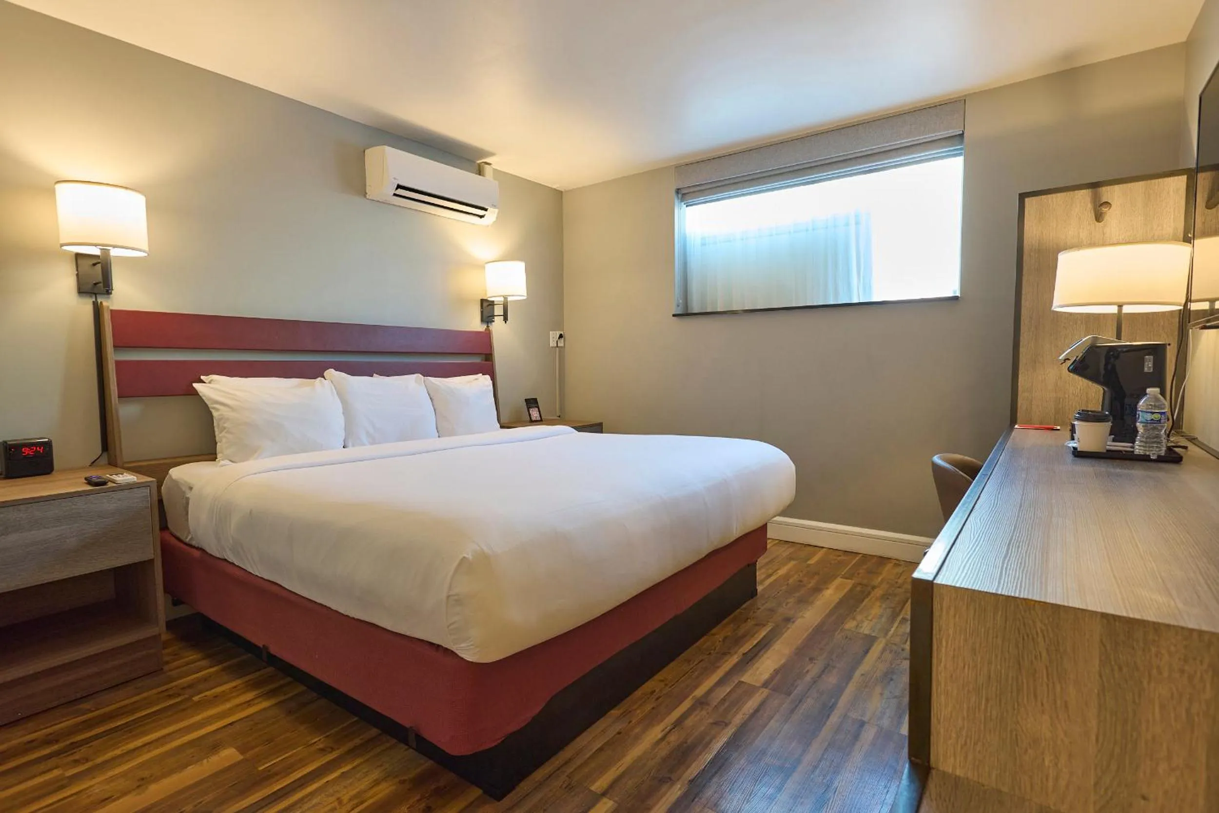 Bed in The Lodge Red Hook