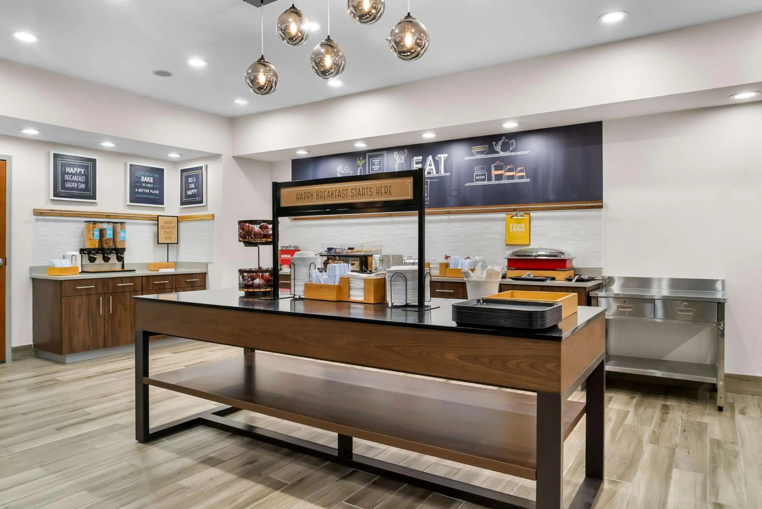 Breakfast in Hampton Inn Detroit/Auburn Hills-North