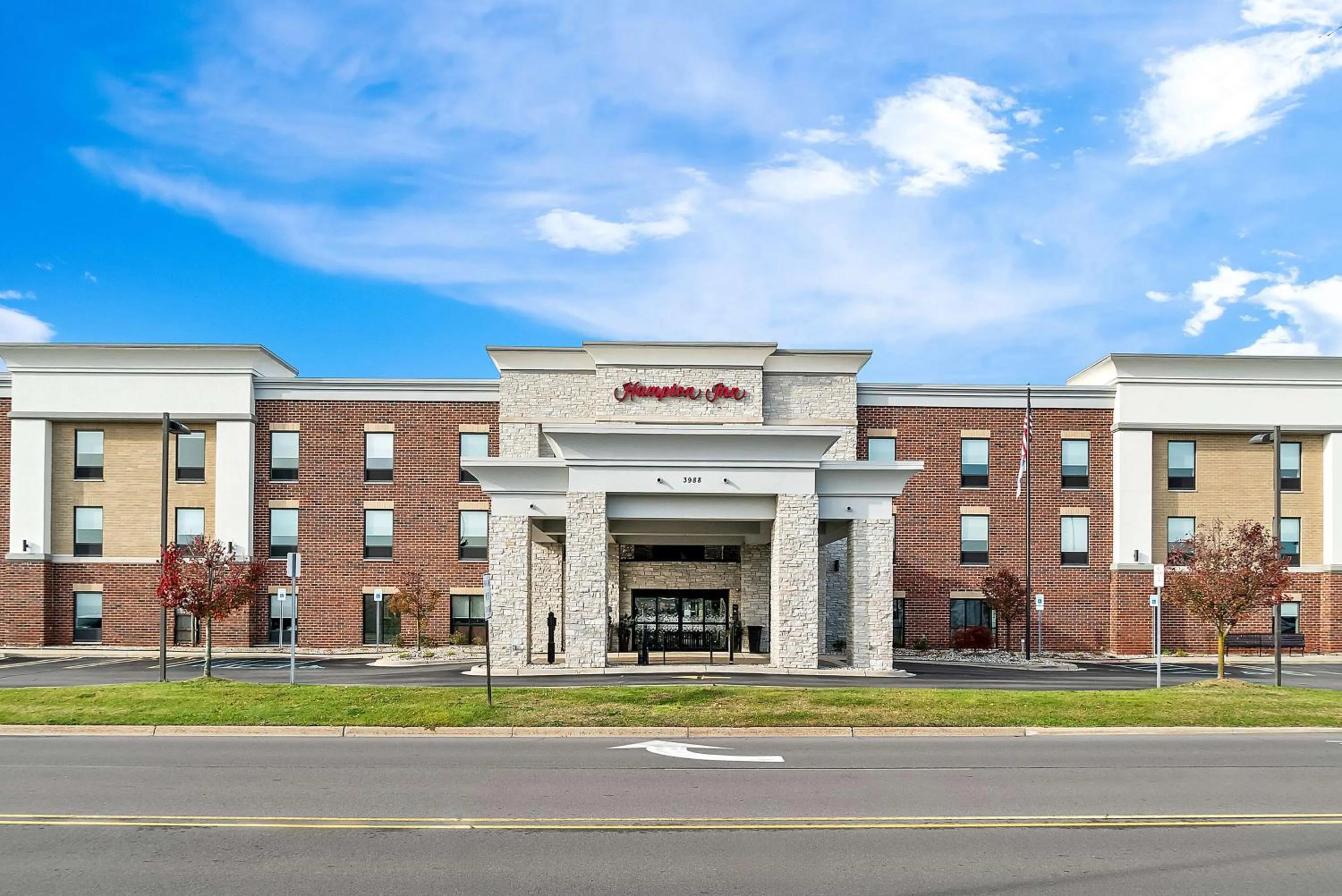 Property building in Hampton Inn Detroit/Auburn Hills-North