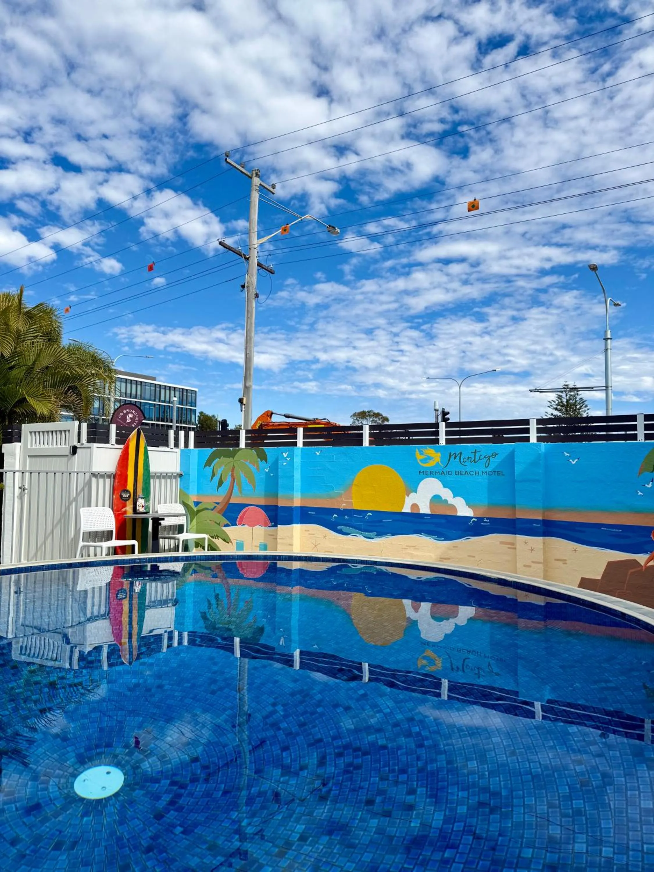 Swimming pool in Montego Mermaid Beach Motel