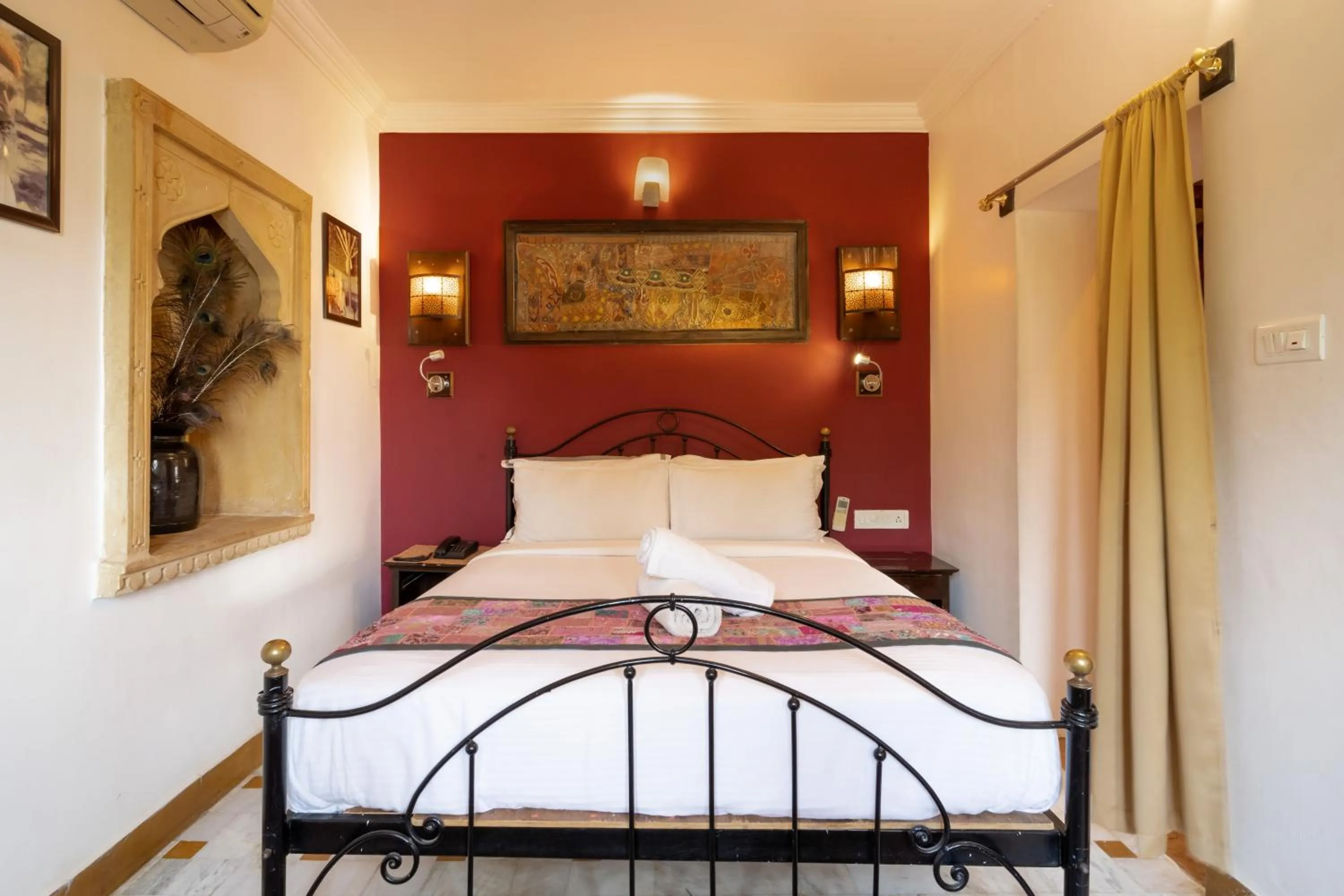 Bedroom, Bed in Hotel Fifu