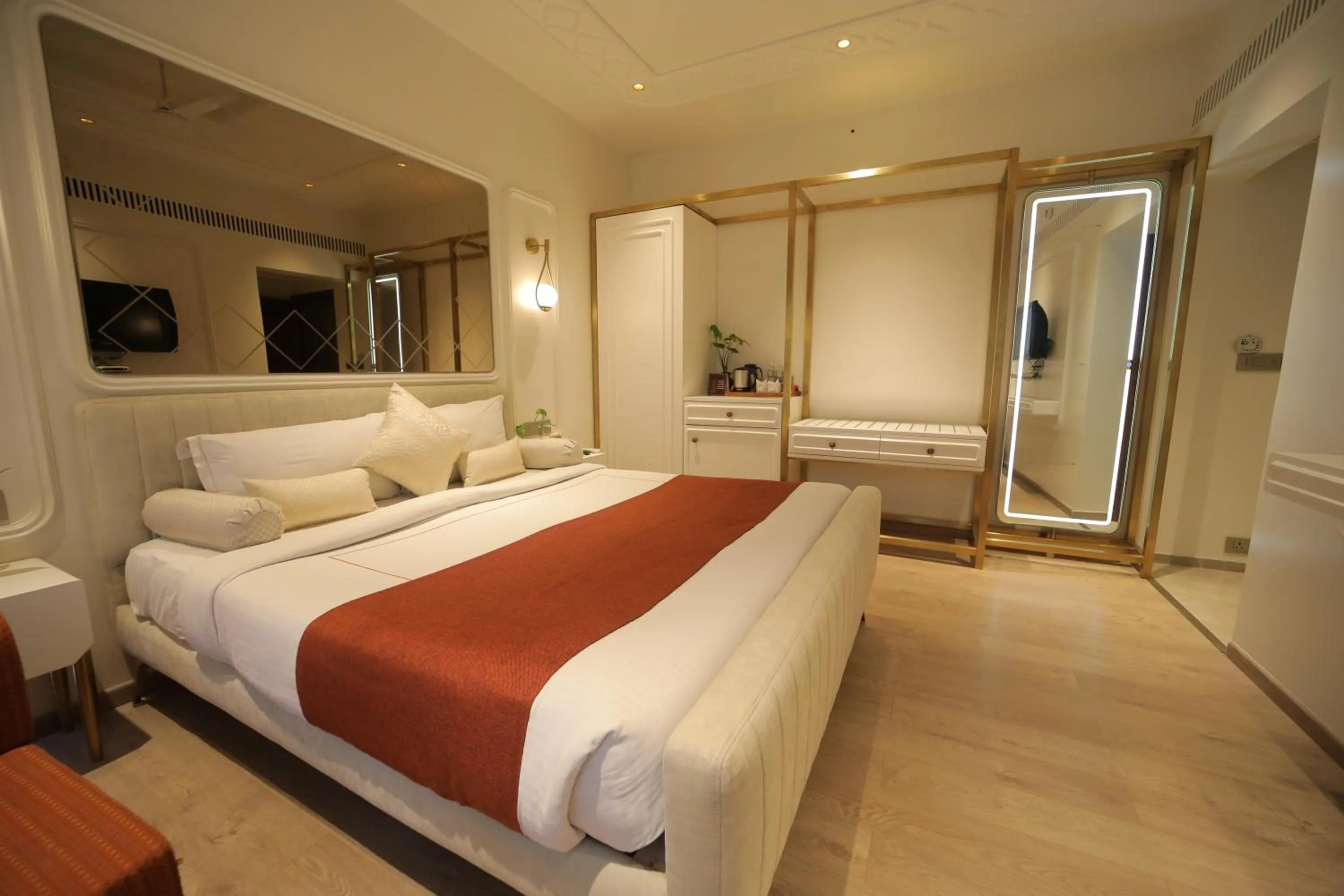Photo of the whole room, Bed in Amantra Comfort Hotel