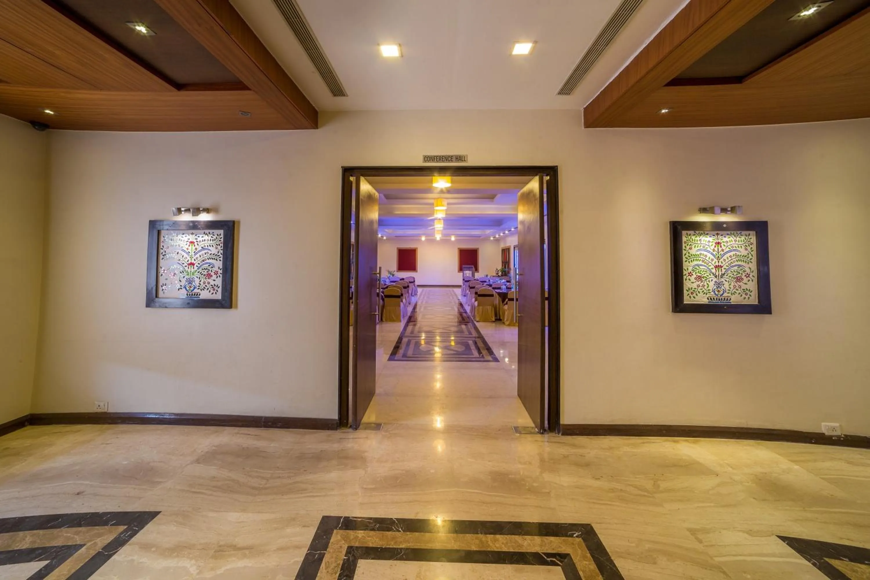 Meeting/conference room in Amantra Comfort Hotel