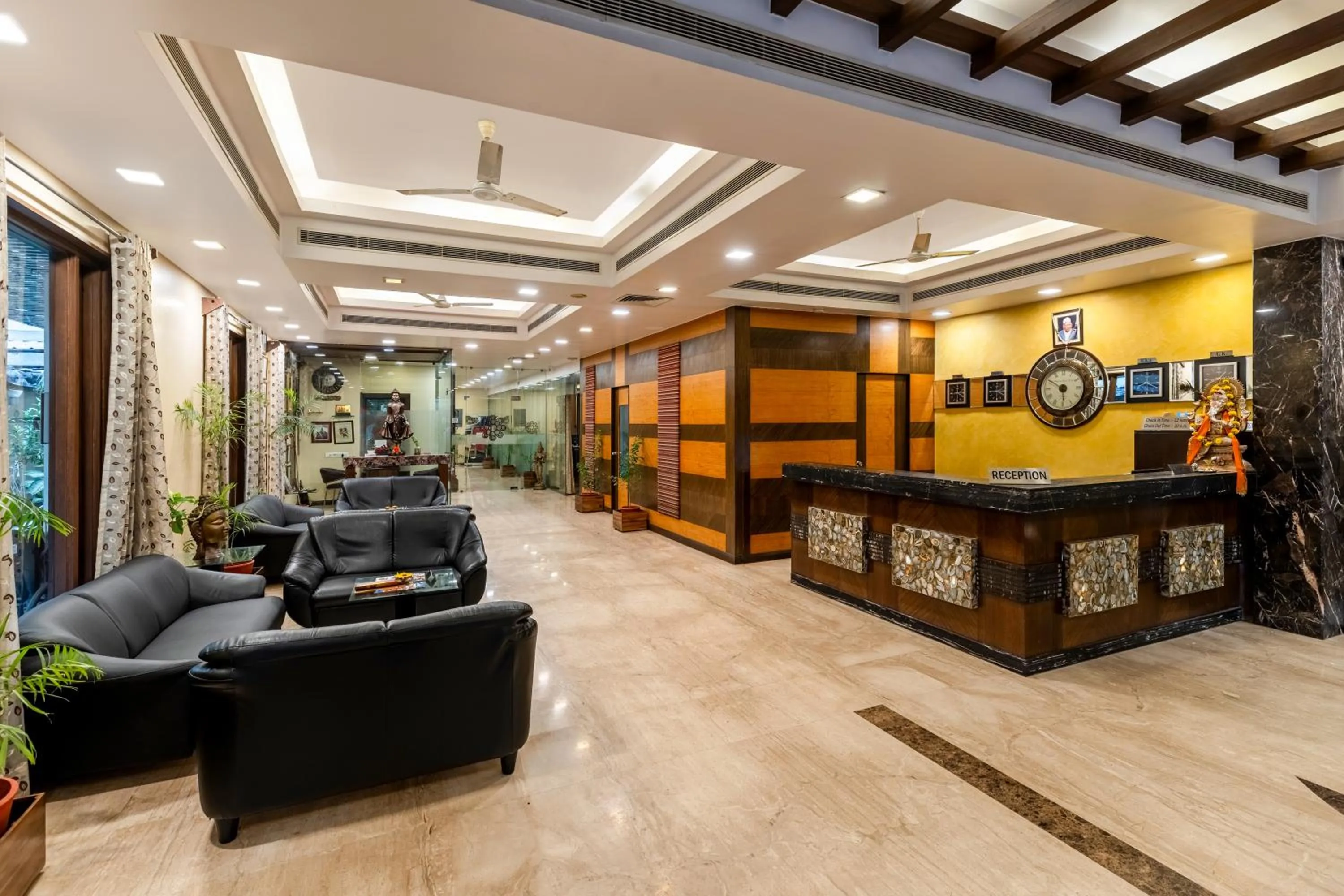 Lobby or reception in Amantra Comfort Hotel