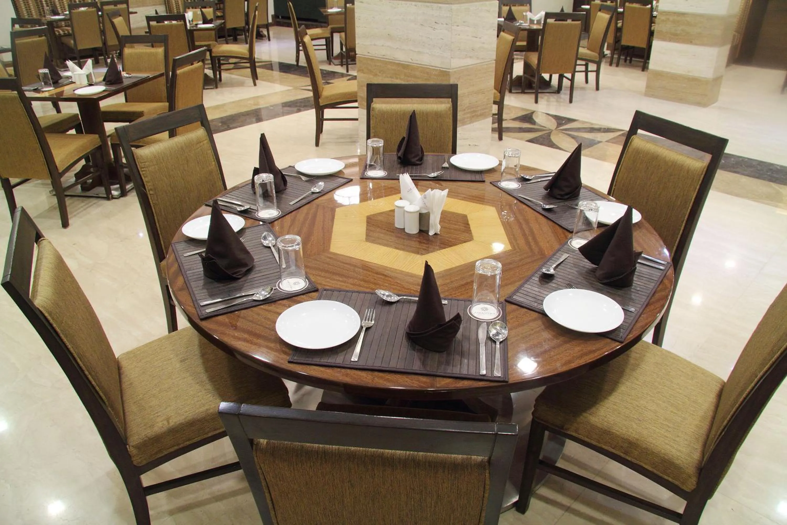 Restaurant/places to eat in Amantra Comfort Hotel