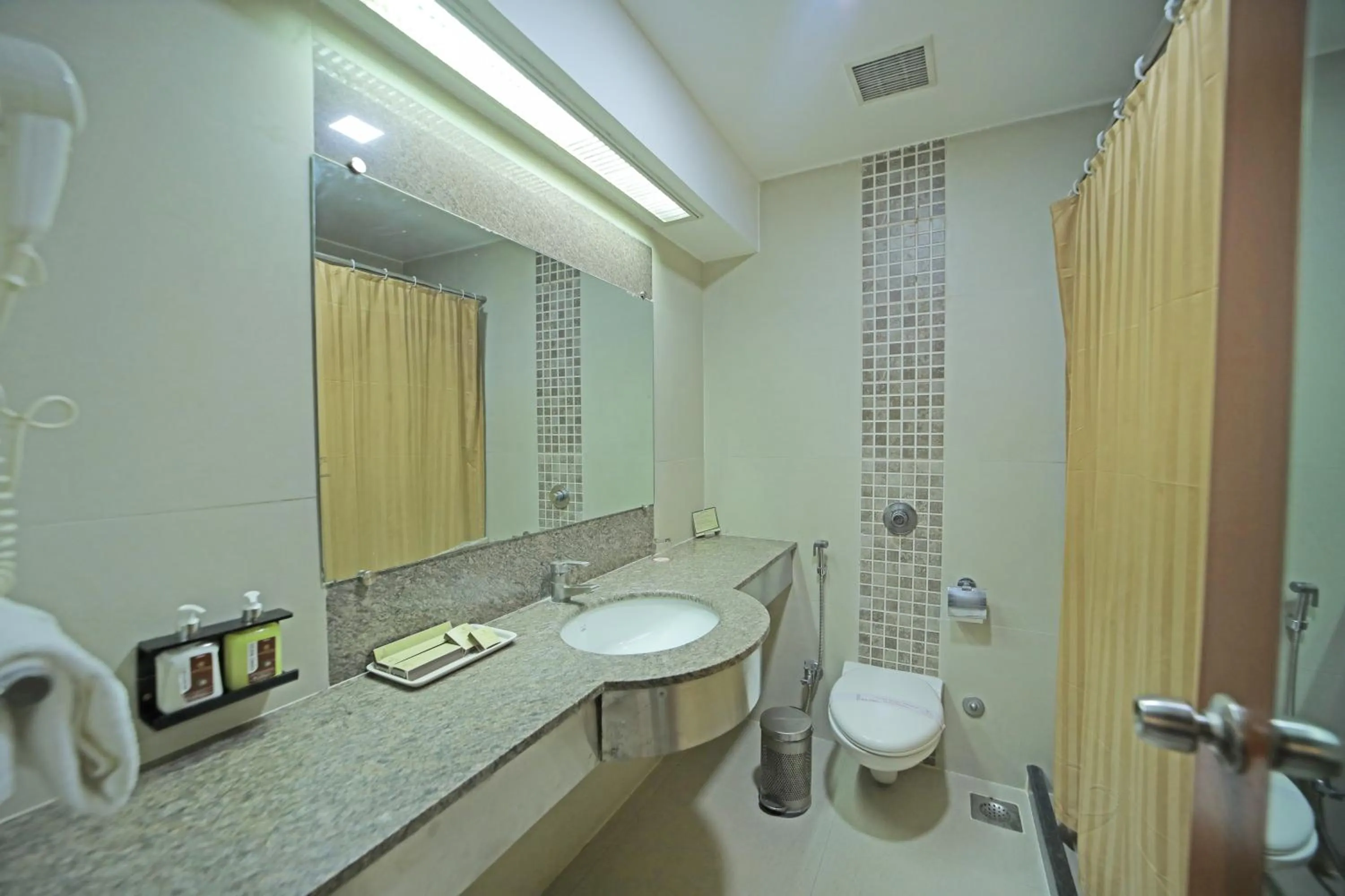 Bathroom in Amantra Comfort Hotel