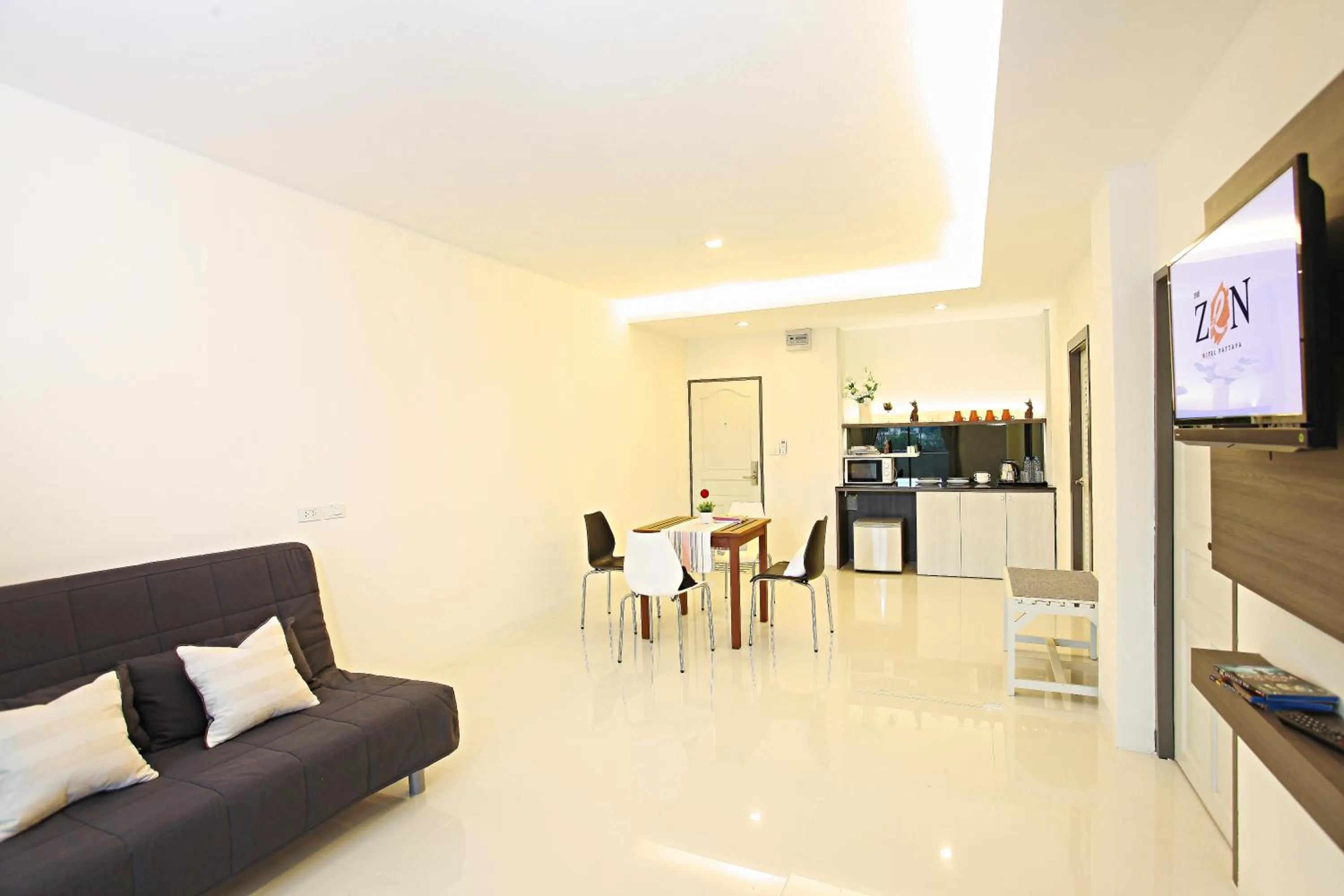 Living room in The Zen Hotel Pattaya