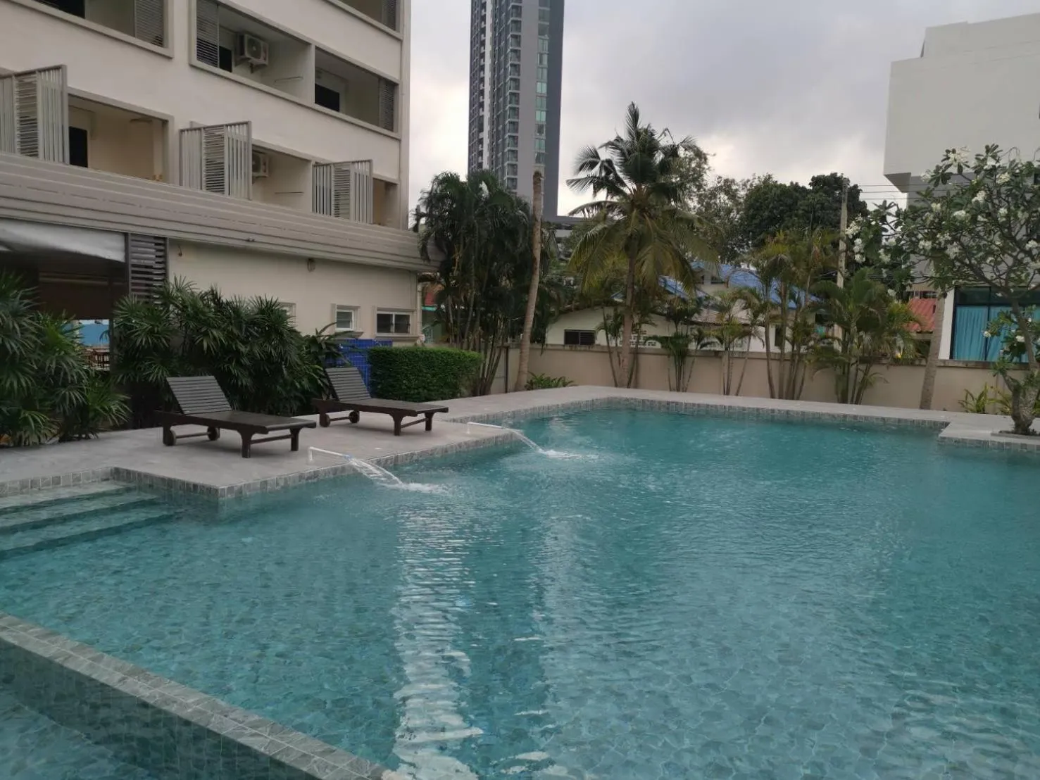 Swimming pool in The Zen Hotel Pattaya