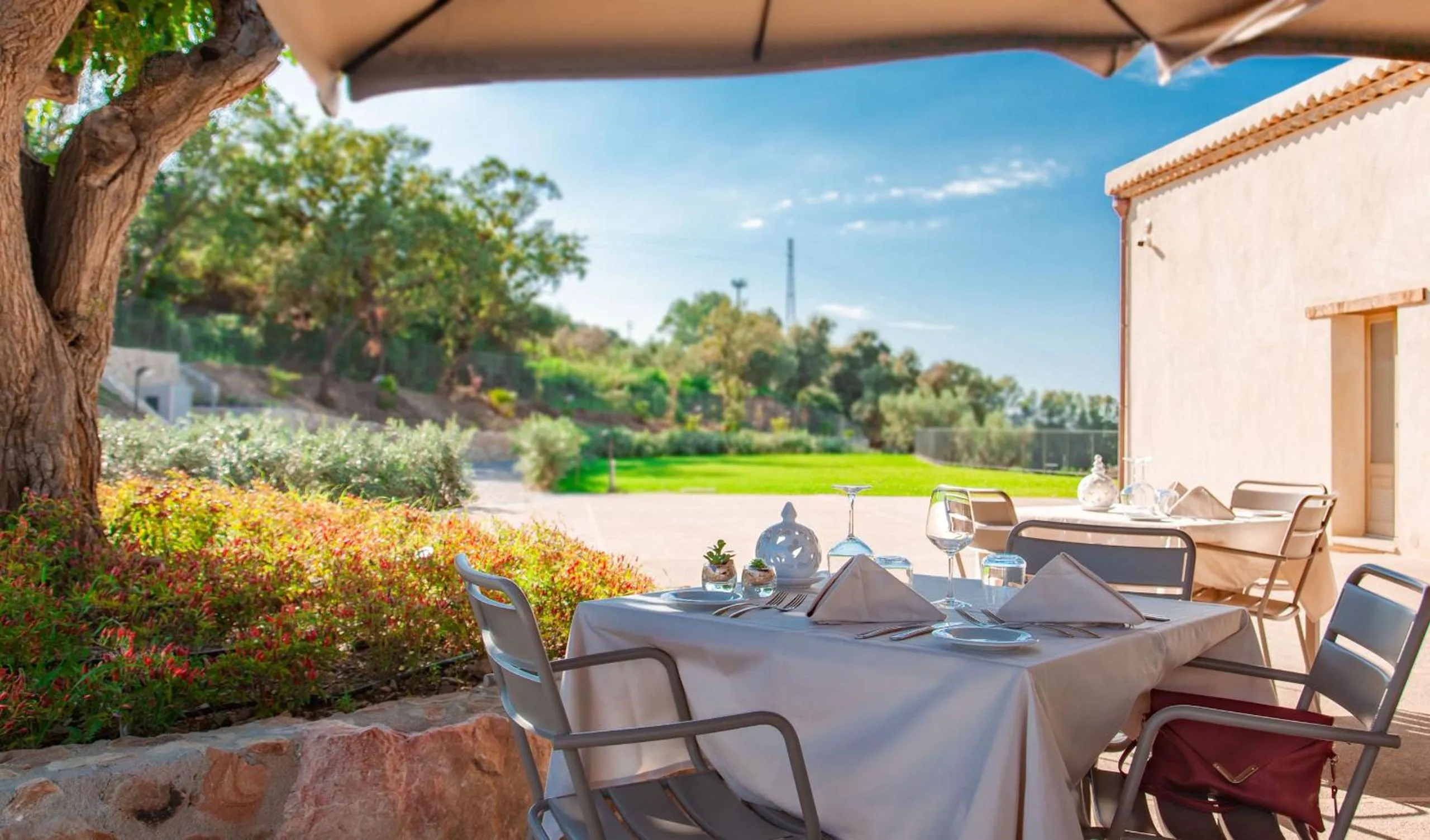 Breakfast in Borgo d'Orlando - Small Country Hotel