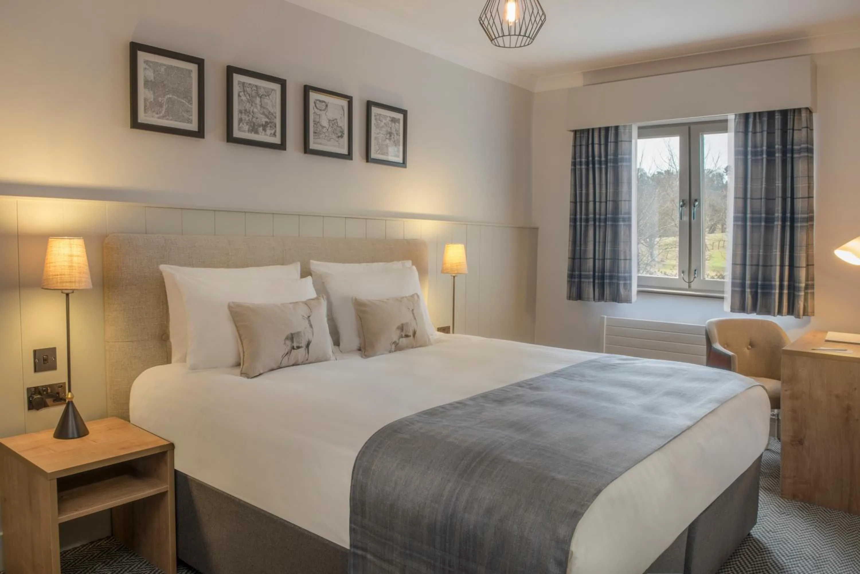 Bedroom, Bed in De Vere Beaumont Estate