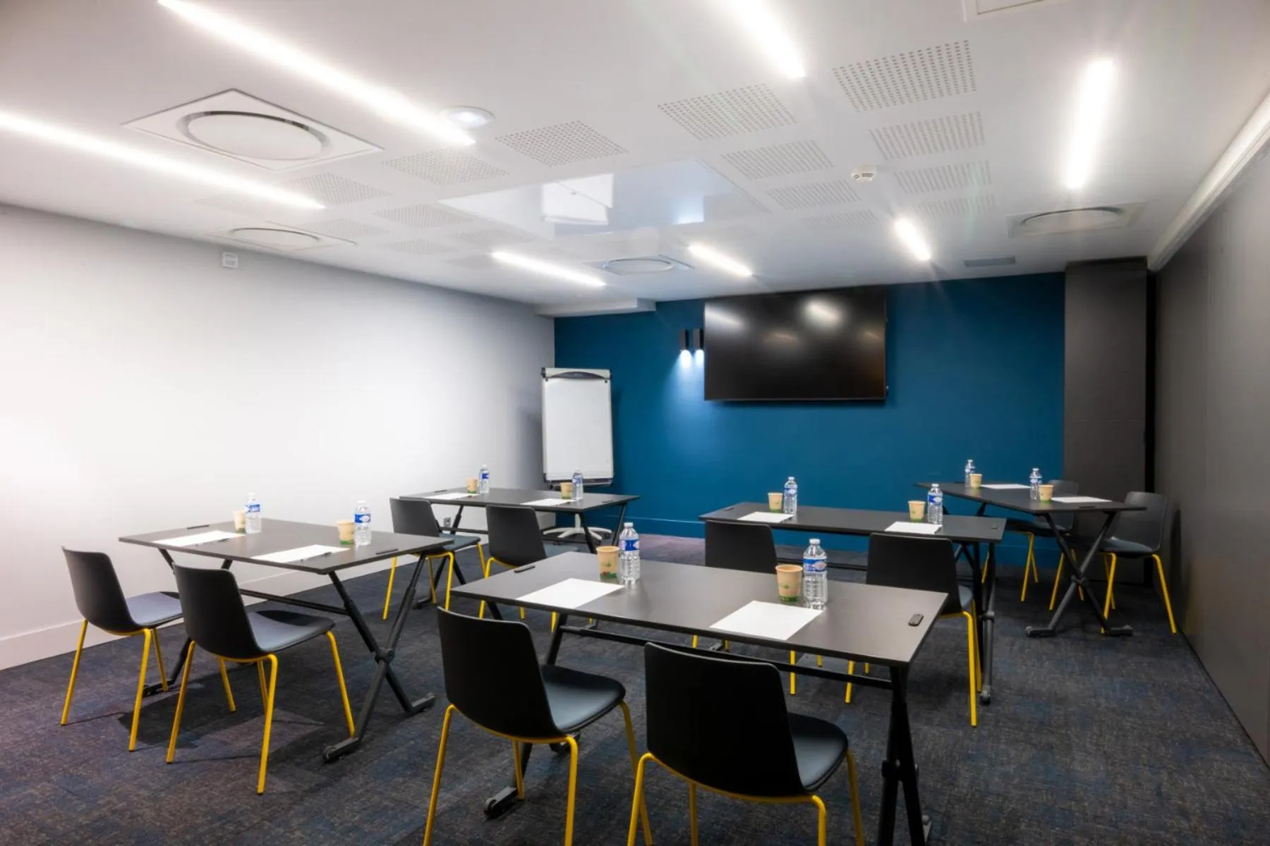 Meeting/conference room in Nemea Appart Hotel Cannes Palais