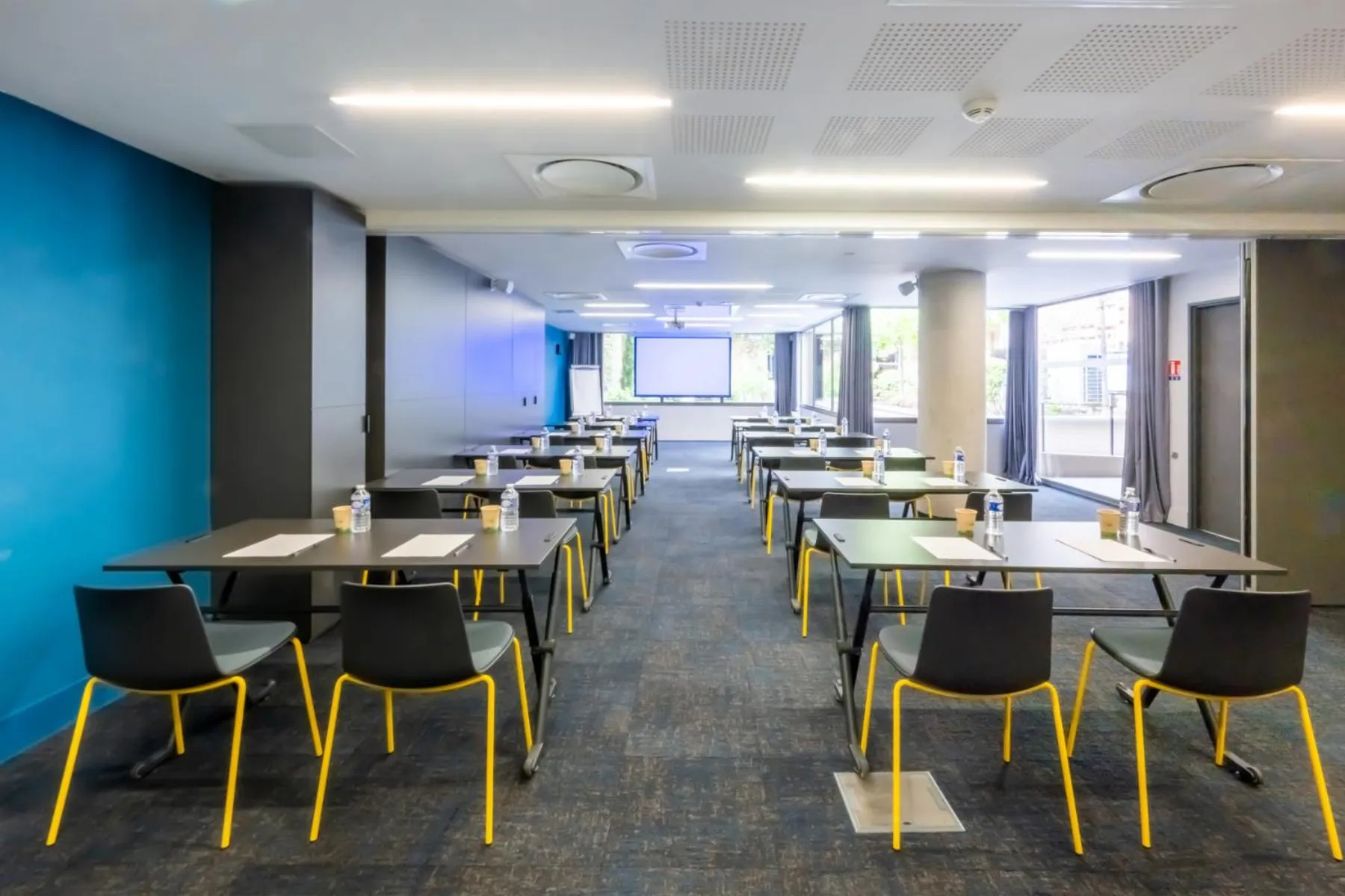 Meeting/conference room in Nemea Appart Hotel Cannes Palais