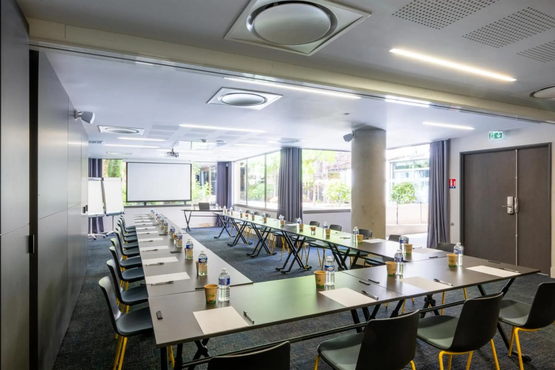 Meeting/conference room in Nemea Appart Hotel Cannes Palais