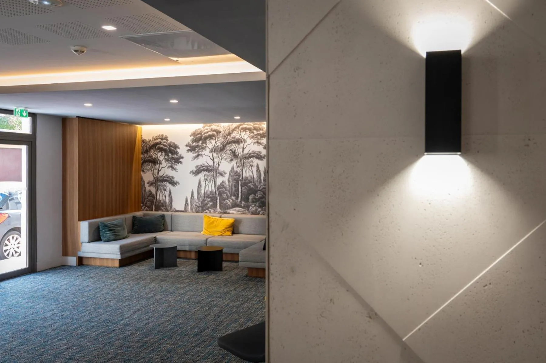 Lobby or reception in Nemea Appart Hotel Cannes Palais