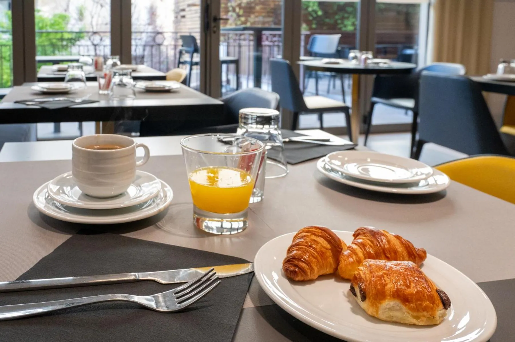 Breakfast in Nemea Appart Hotel Cannes Palais