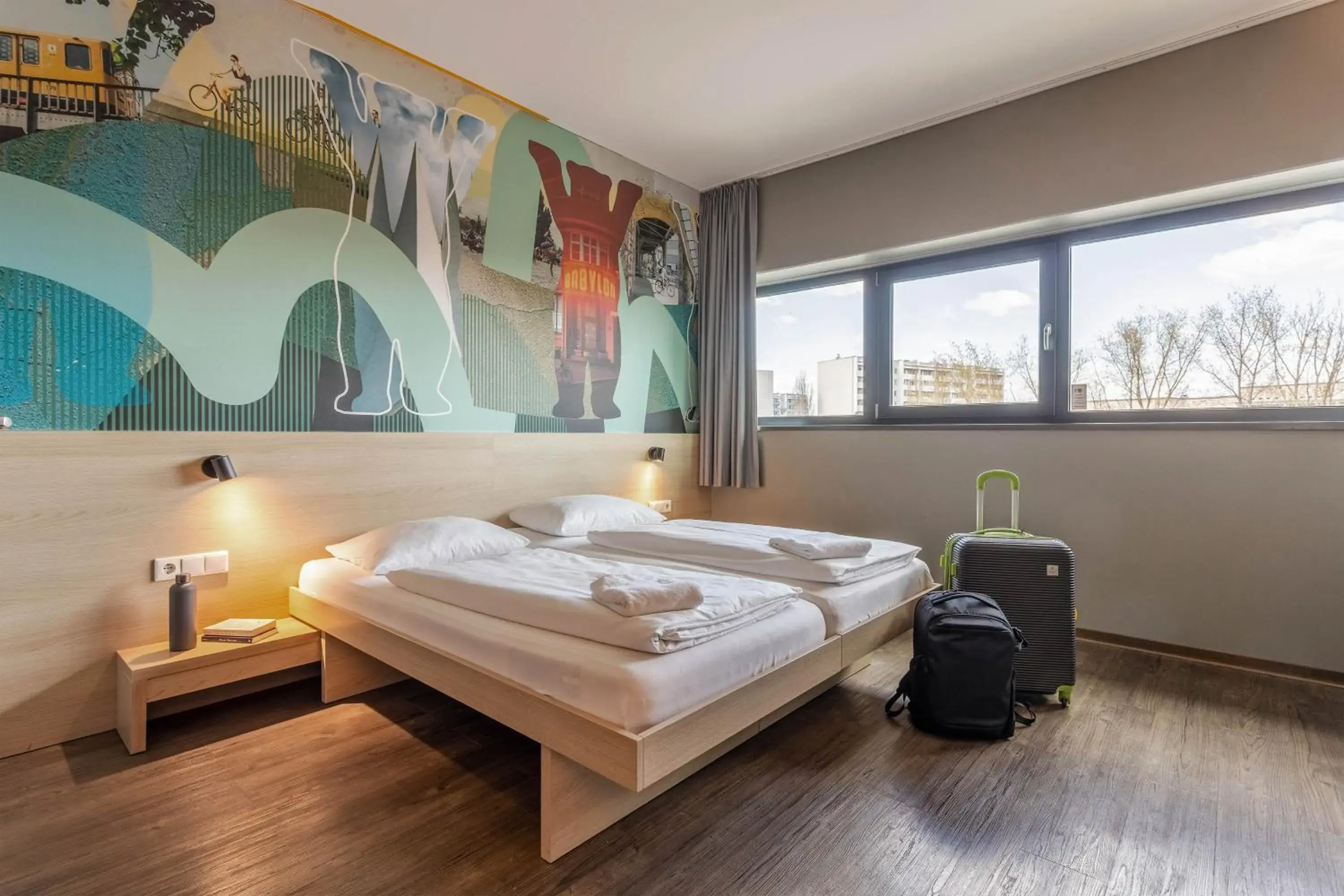 Quadruple Room in MEININGER Hotel Berlin Airport Quadruple Room in MEININGER Hotel Berlin Airport