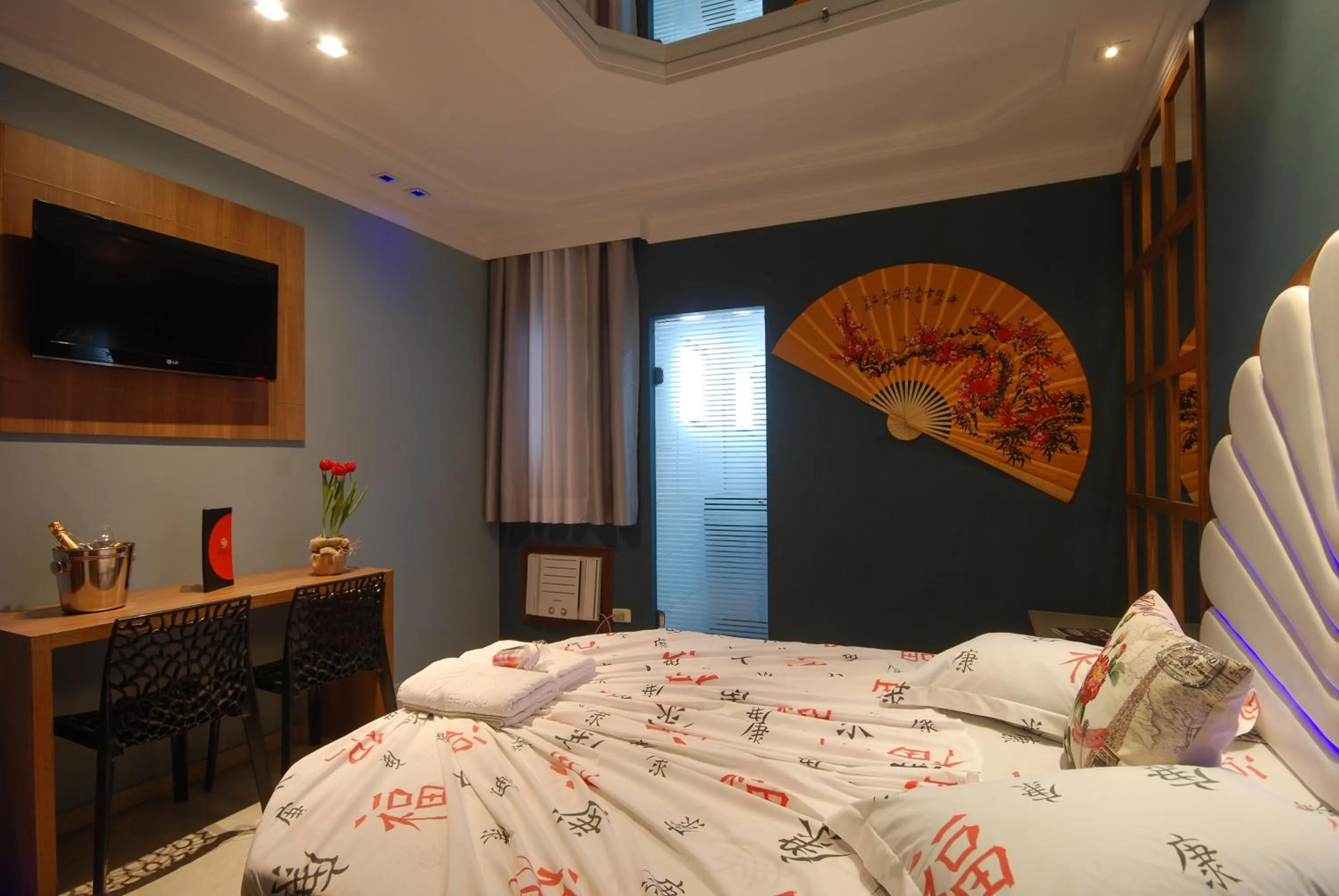 Bed in Glória Plaza Hotel (Adults Only)