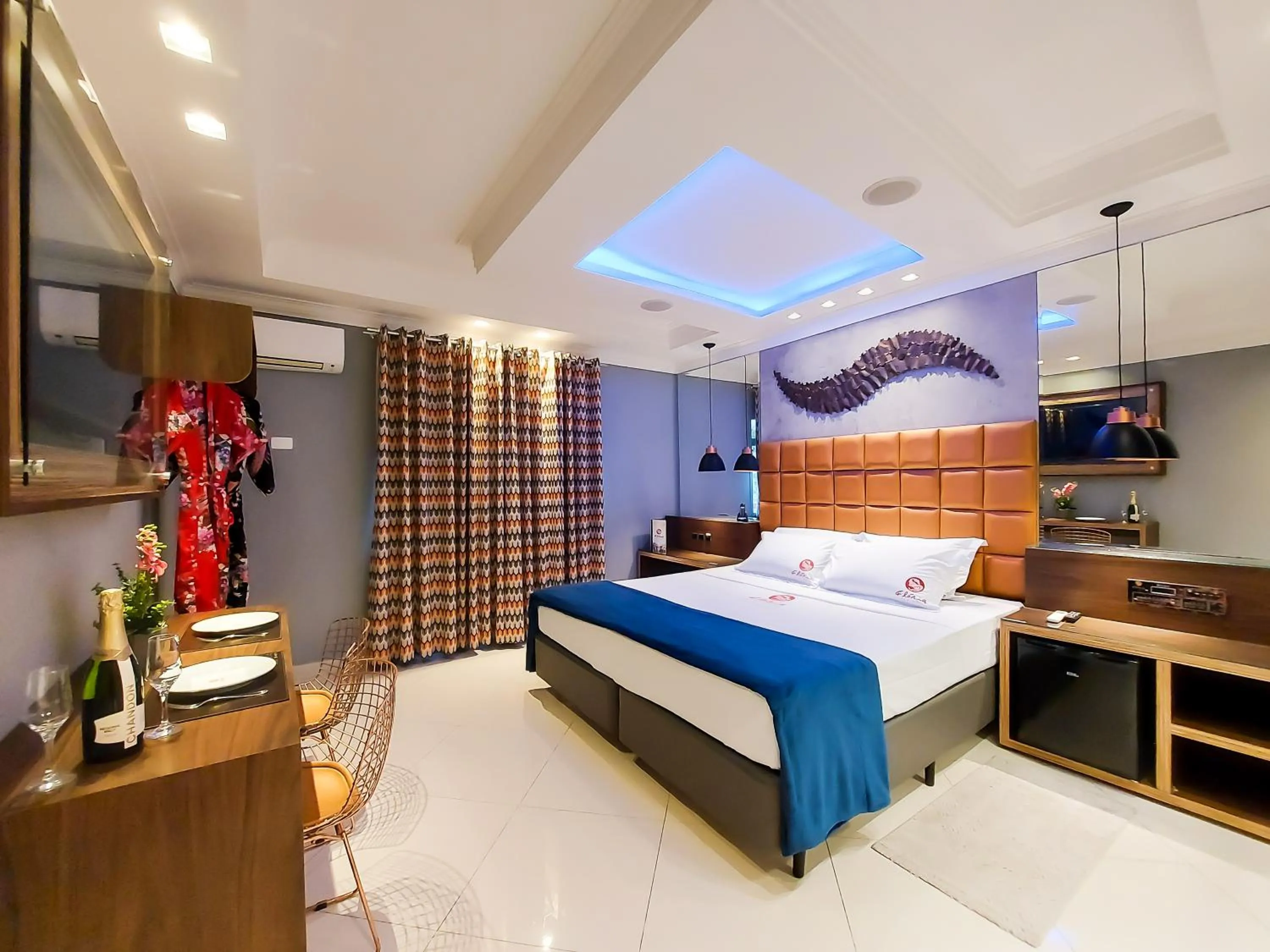 Bed in Glória Plaza Hotel (Adults Only)