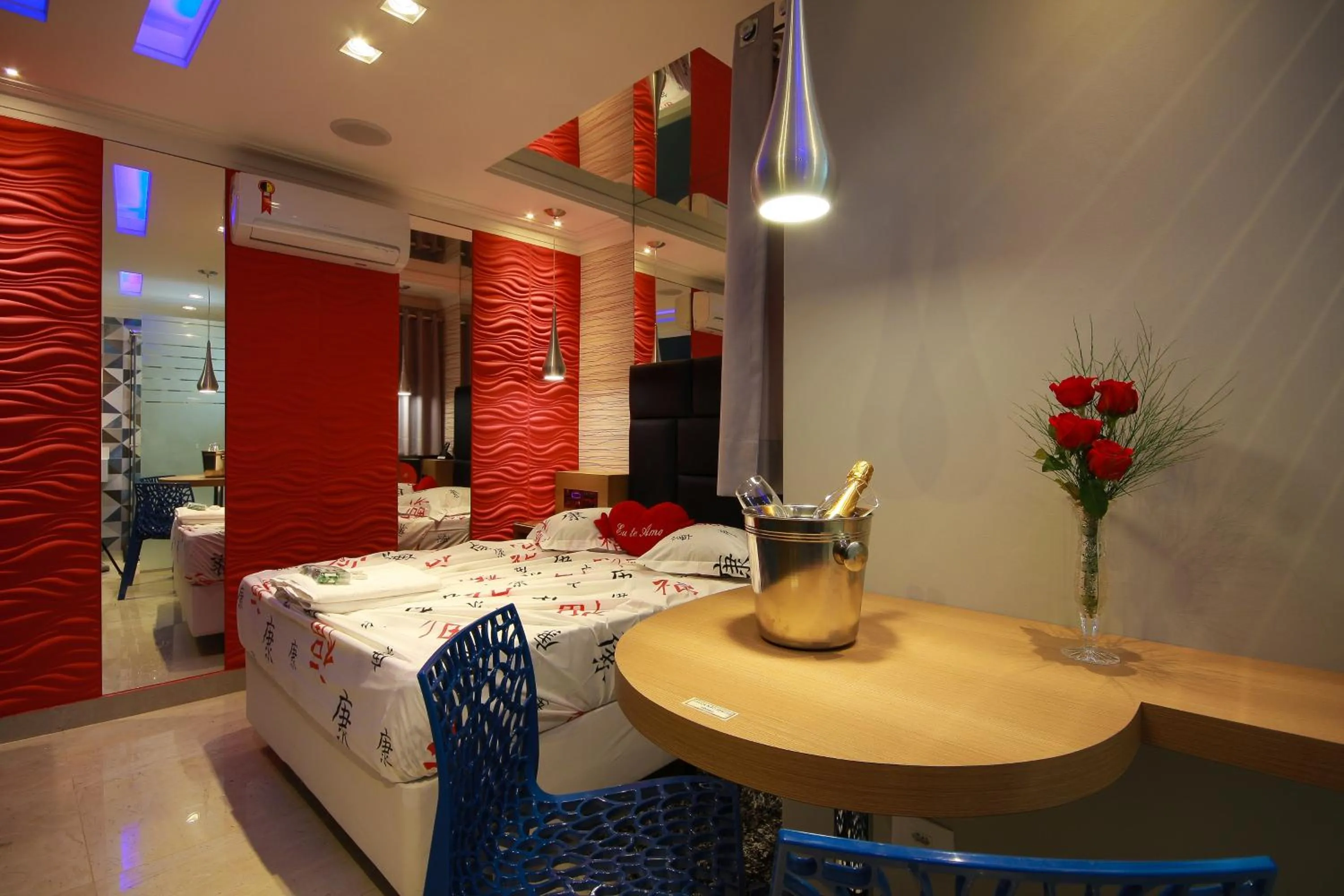 Bed in Glória Plaza Hotel (Adults Only)