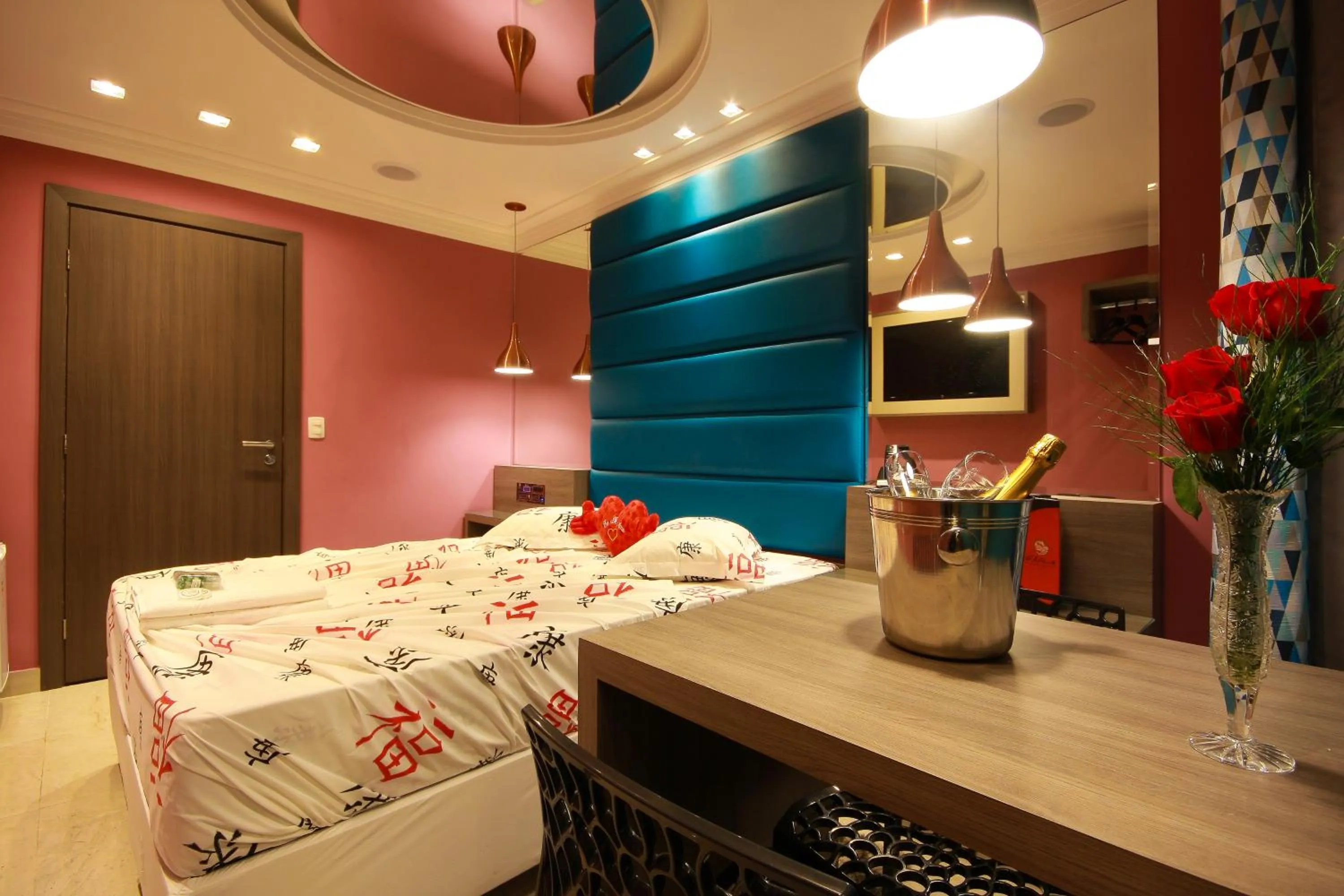 Bed in Glória Plaza Hotel (Adults Only)