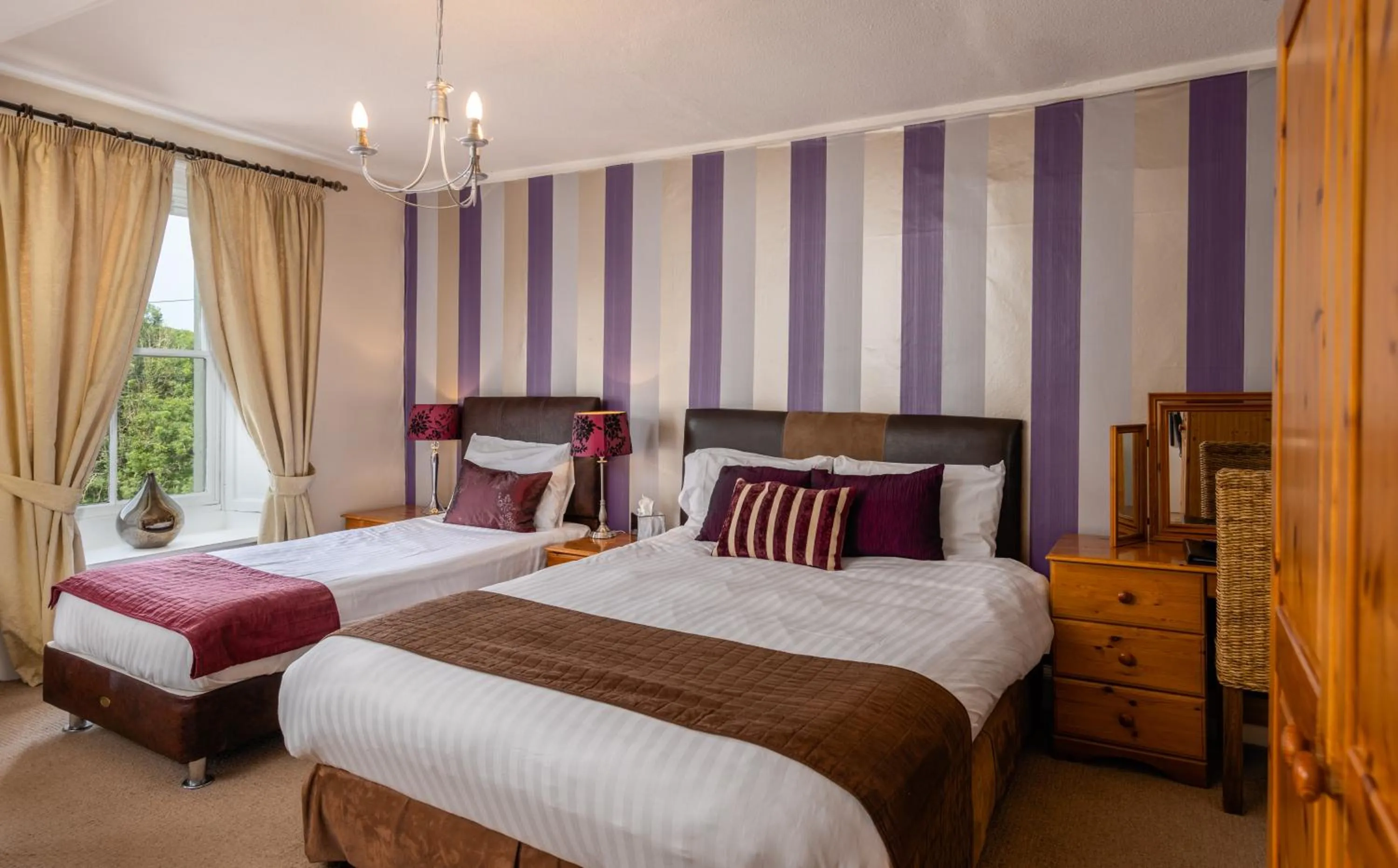 Bedroom, Bed in Alston House Hotel