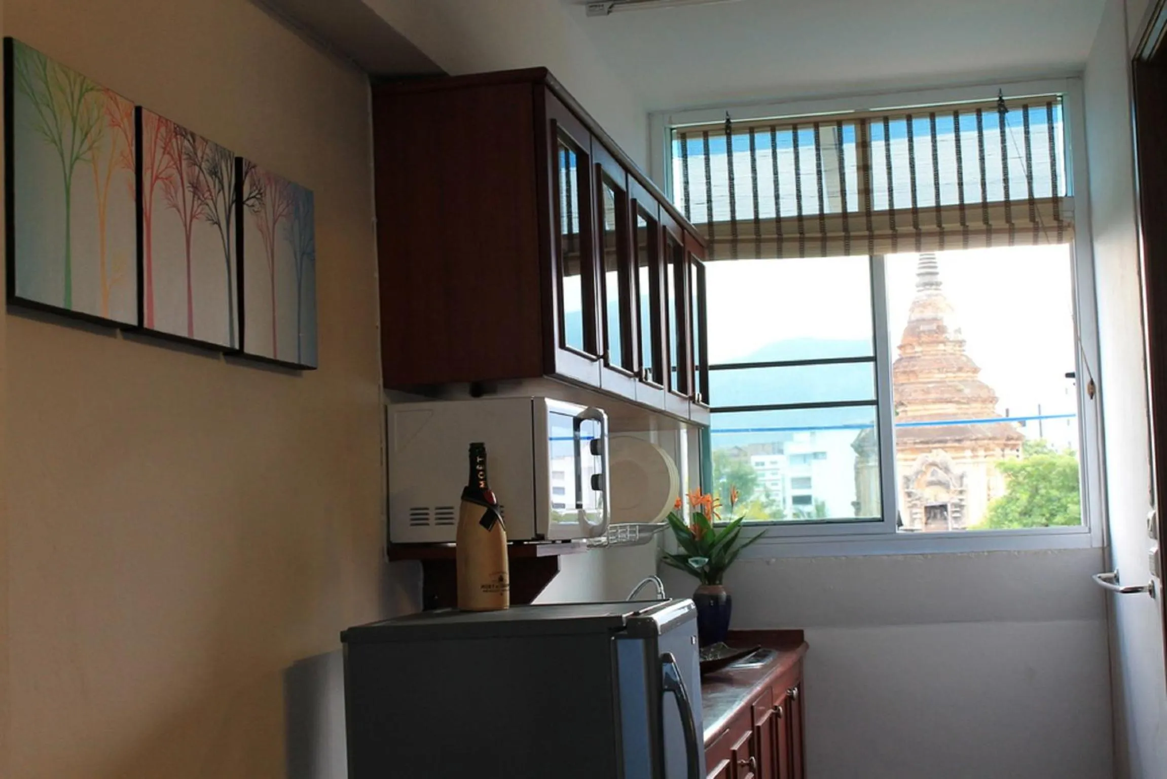 Coffee/tea facilities in Jane's House