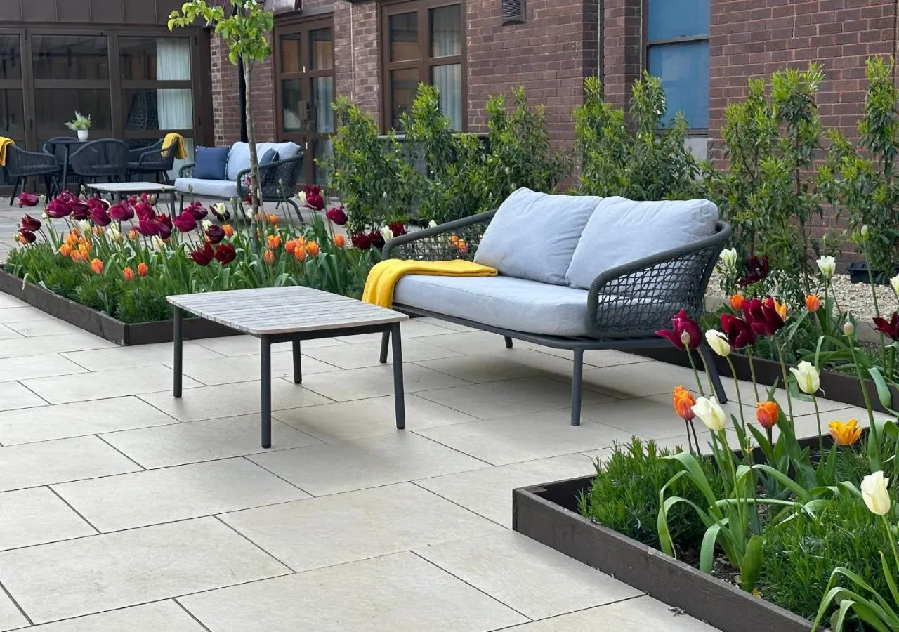 Patio in Horwood House Hotel