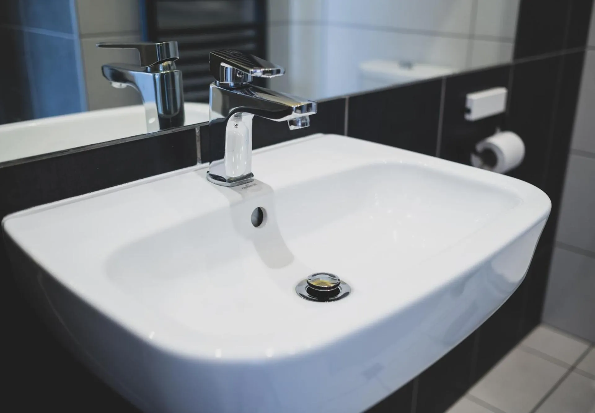 Bathroom in Cybulskiego Guest Rooms