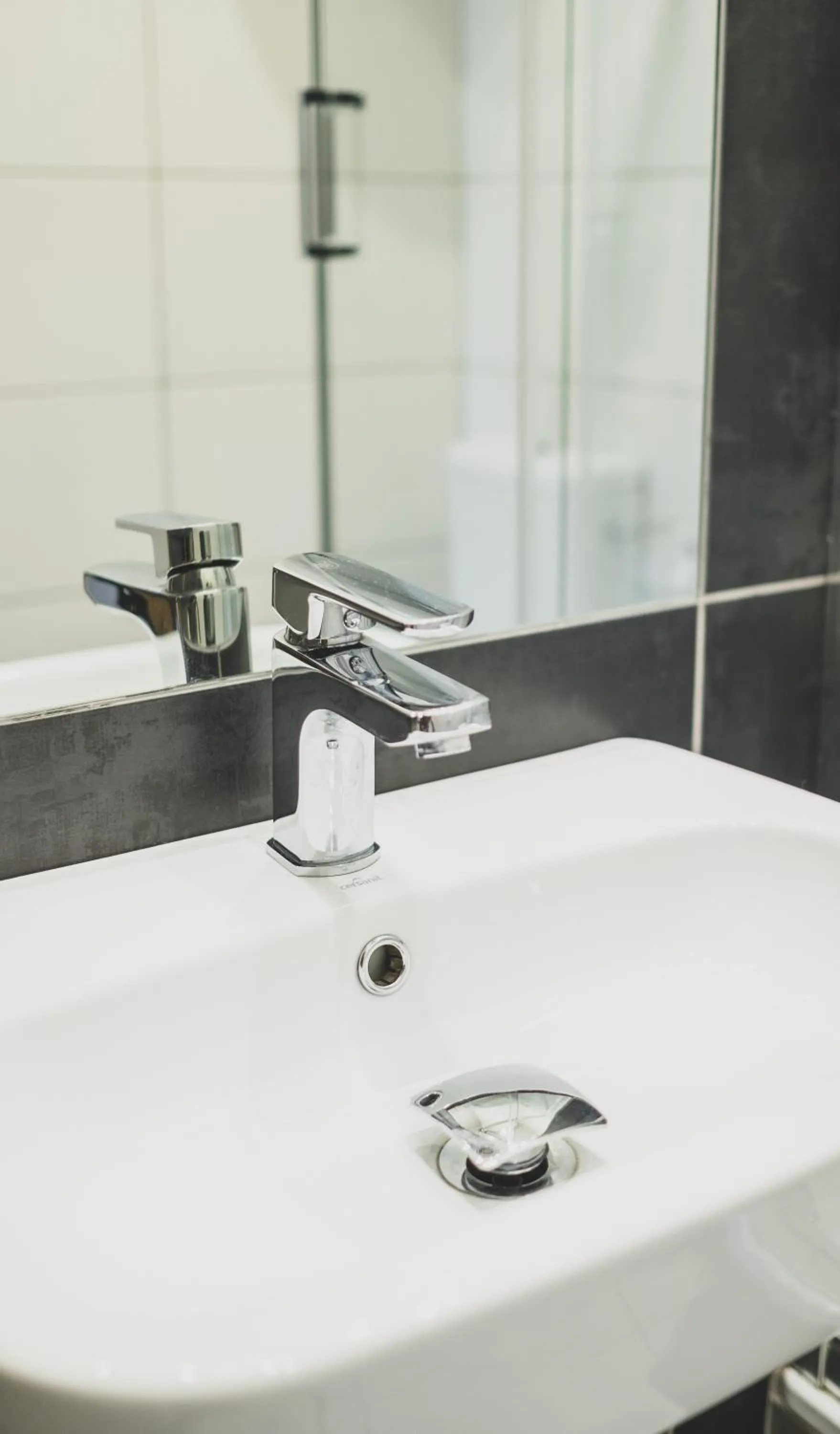 Bathroom in Cybulskiego Guest Rooms