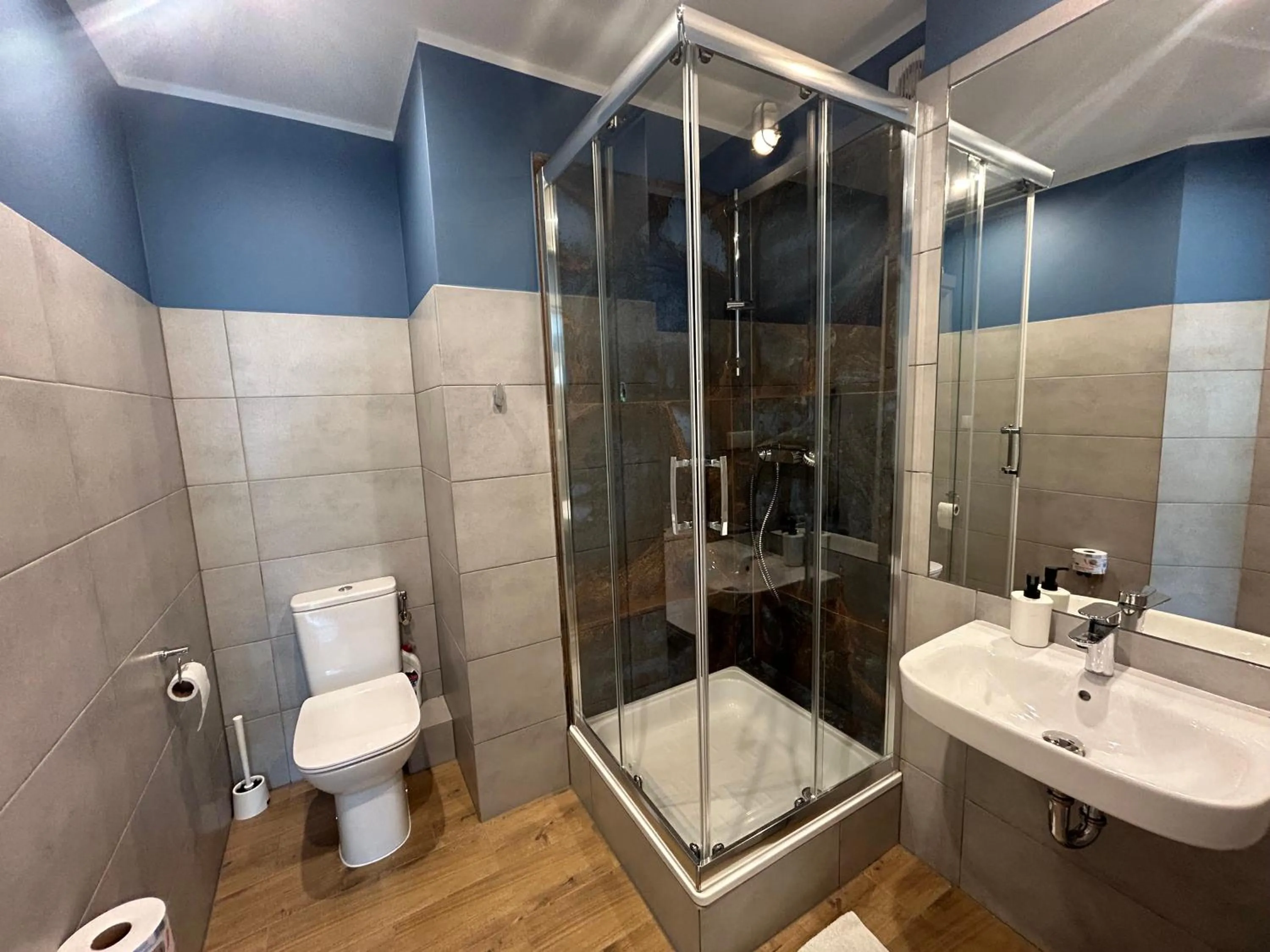 Cybulskiego Guest Rooms