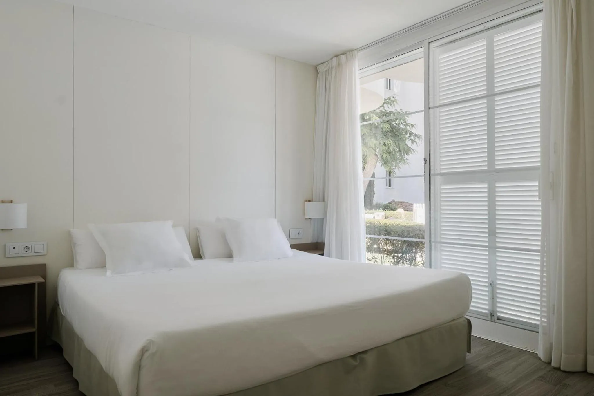 Bedroom, Bed in Prinsotel La Pineda