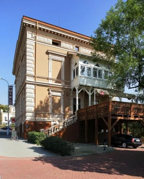 Property building in Hotel MERTIN