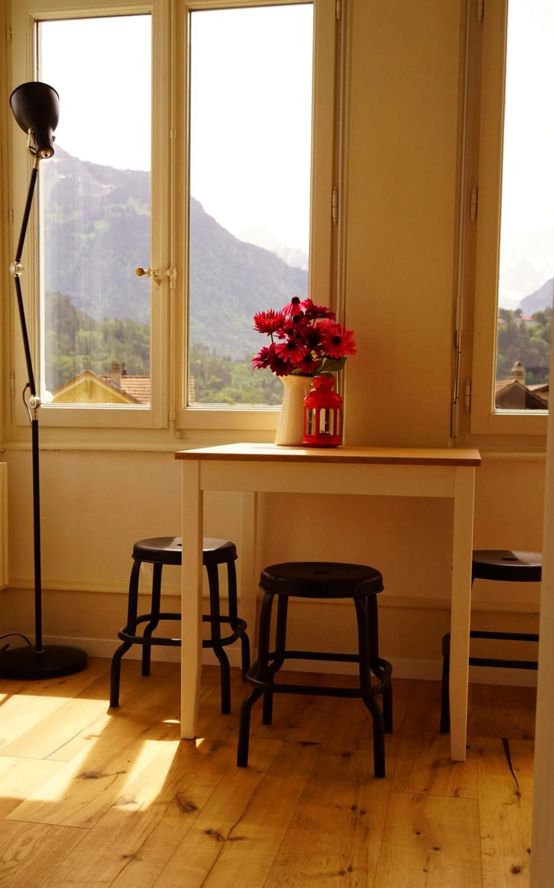 Seating area in Adventure Hostel Interlaken