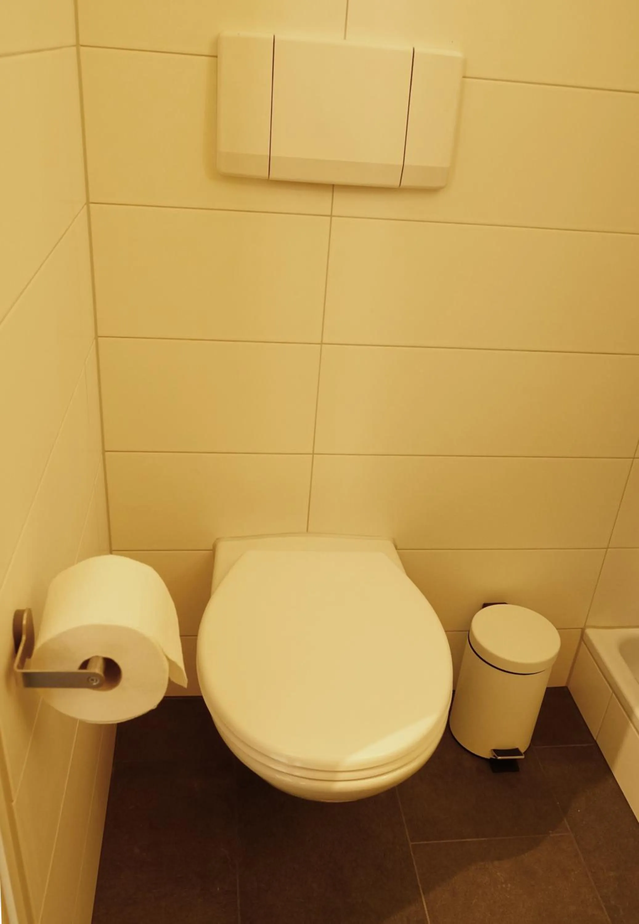 Toilet in Adventure Hostel Interlaken