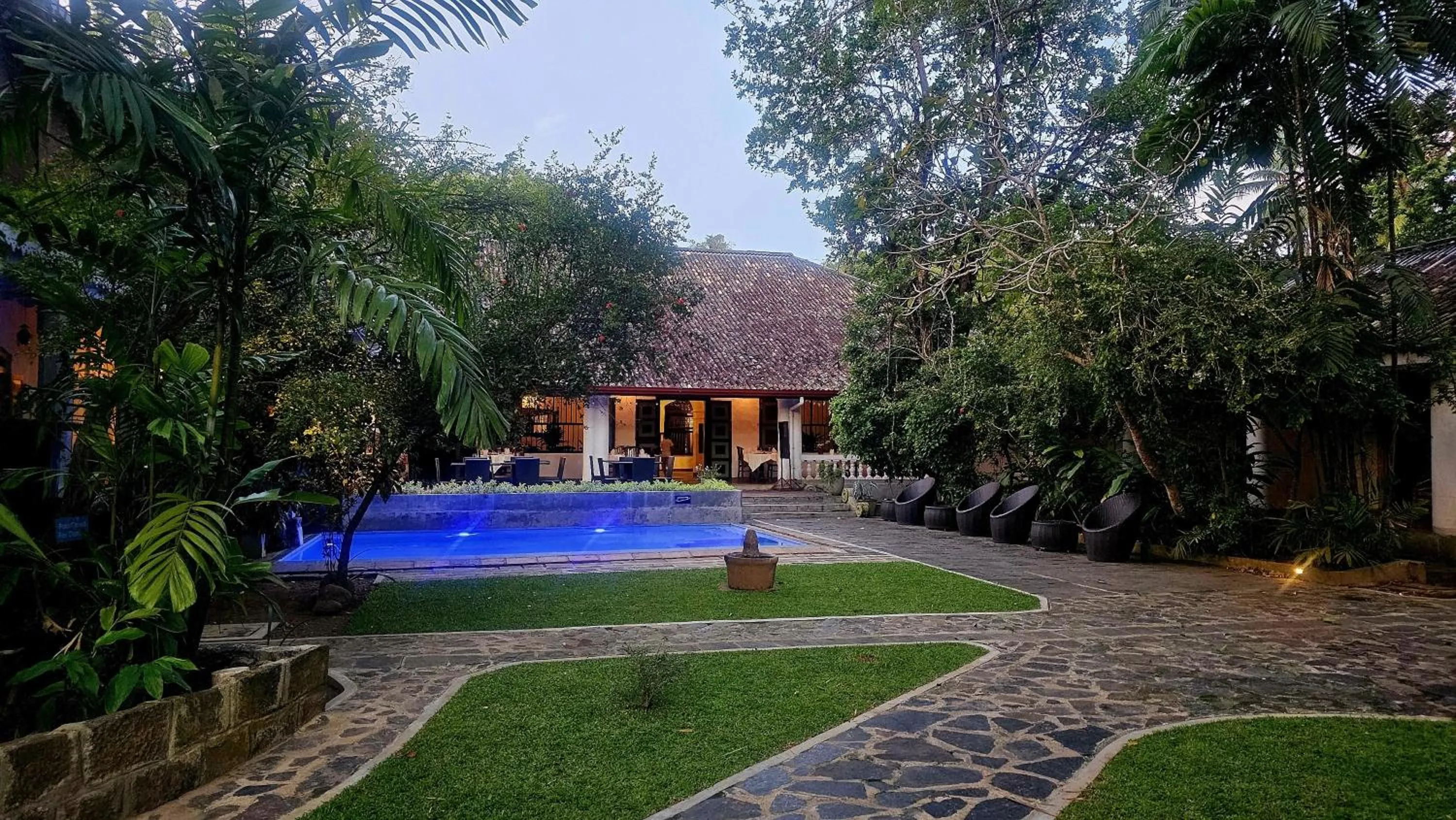 Garden in Nooit Gedacht Heritage Hotel (Original Dutch Governors House)