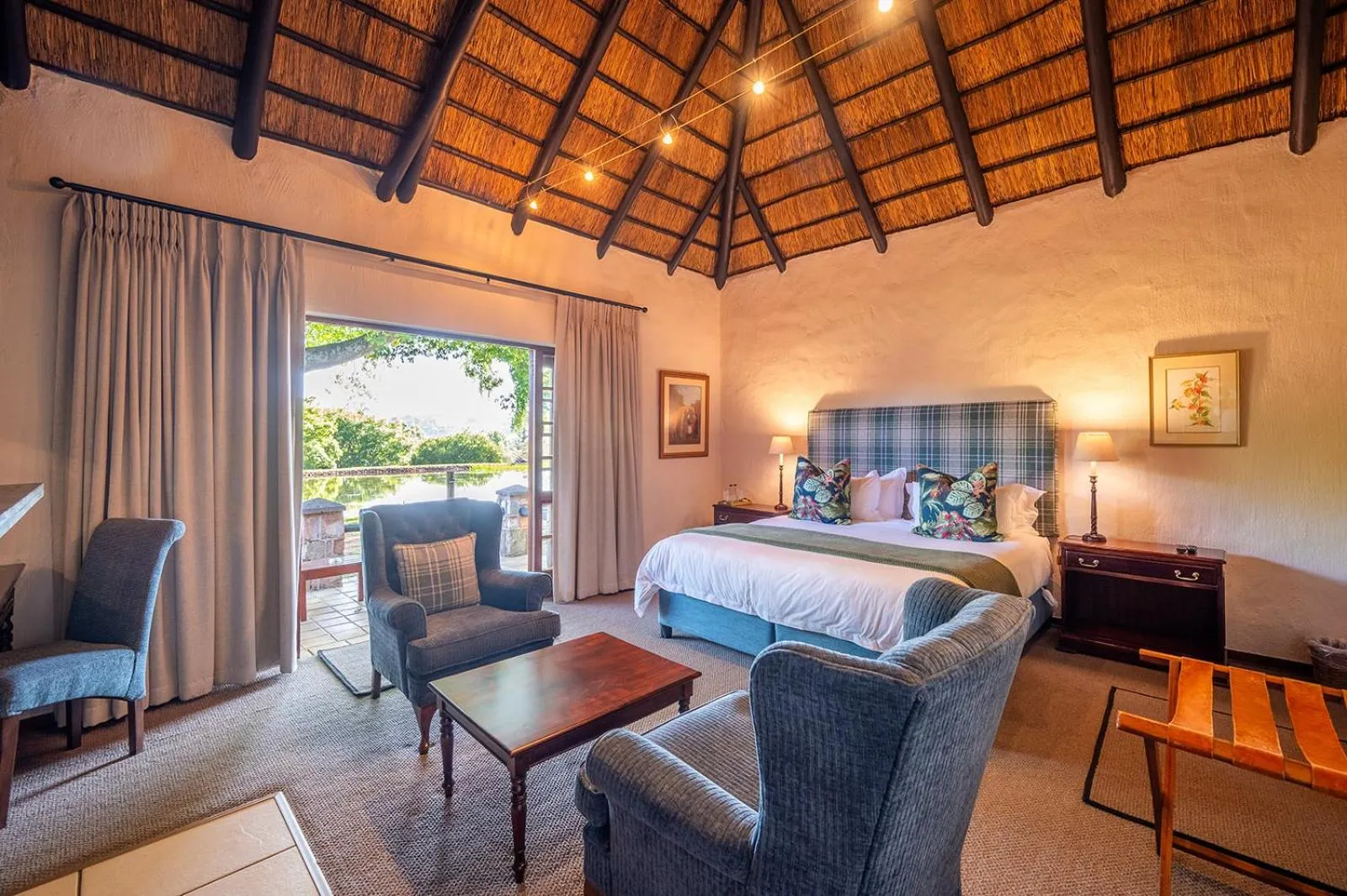 Bed in Walkersons Hotel & Spa