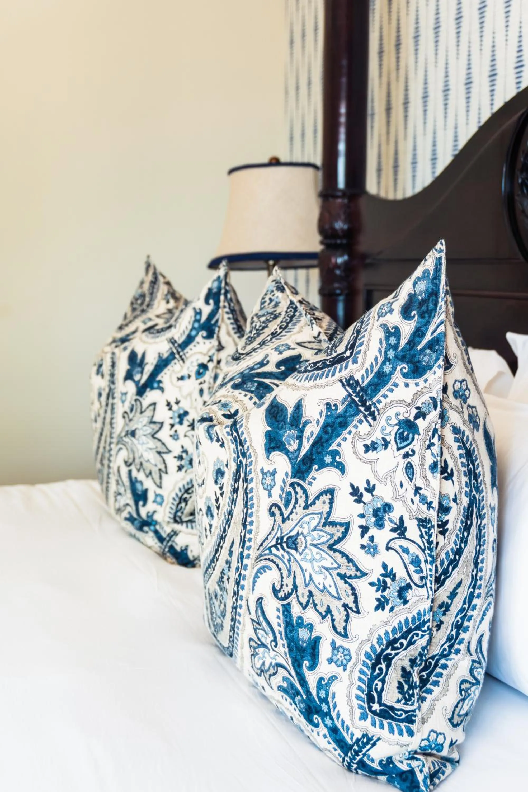 Bed in Walkersons Hotel & Spa