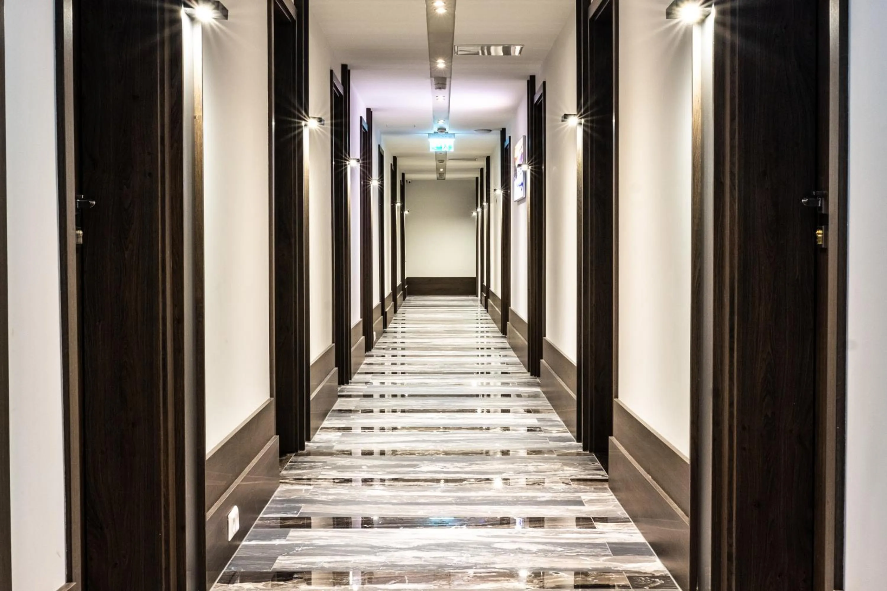 Other in Hotel & Restaurant Knote