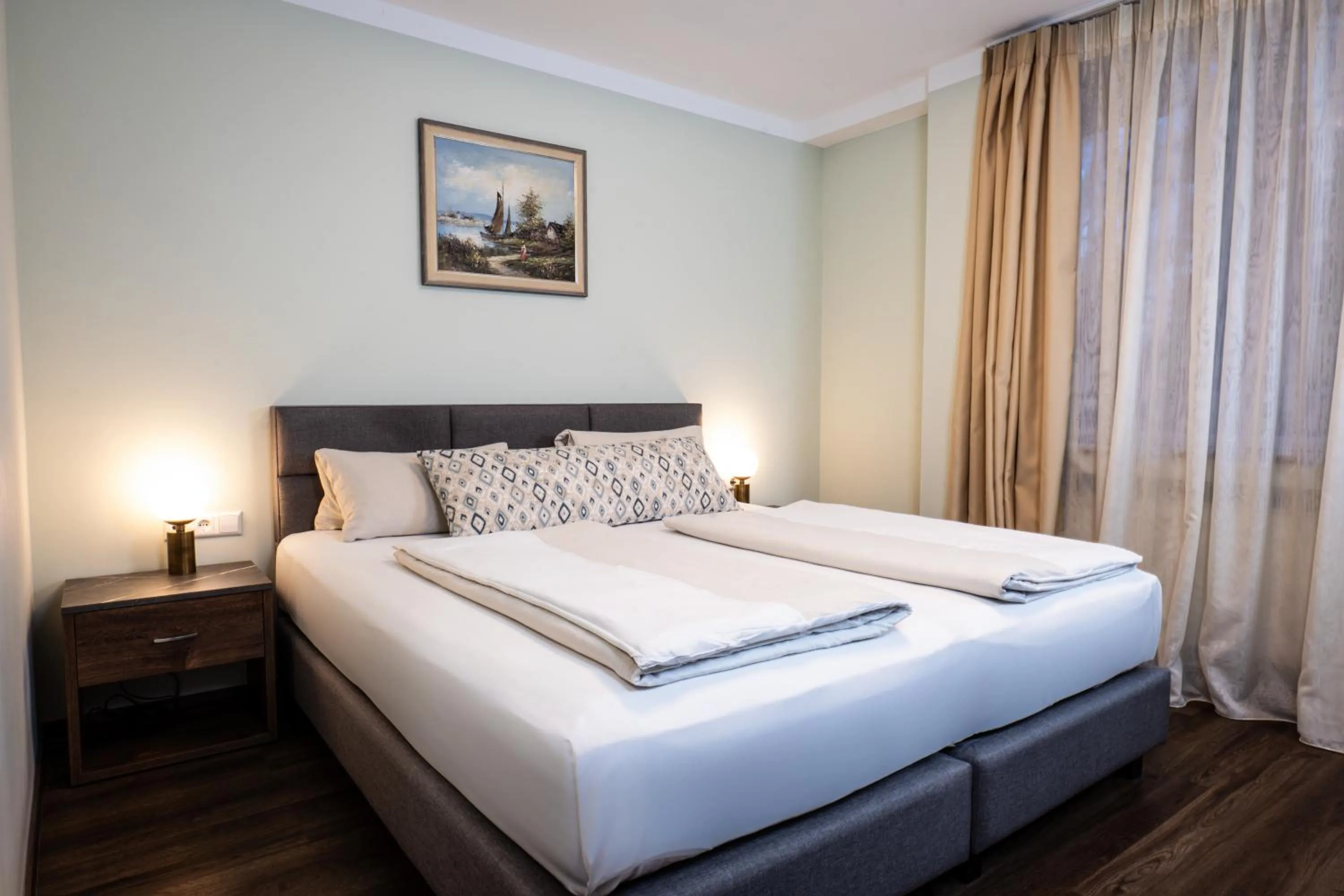 Photo of the whole room, Bed in Hotel & Restaurant Knote