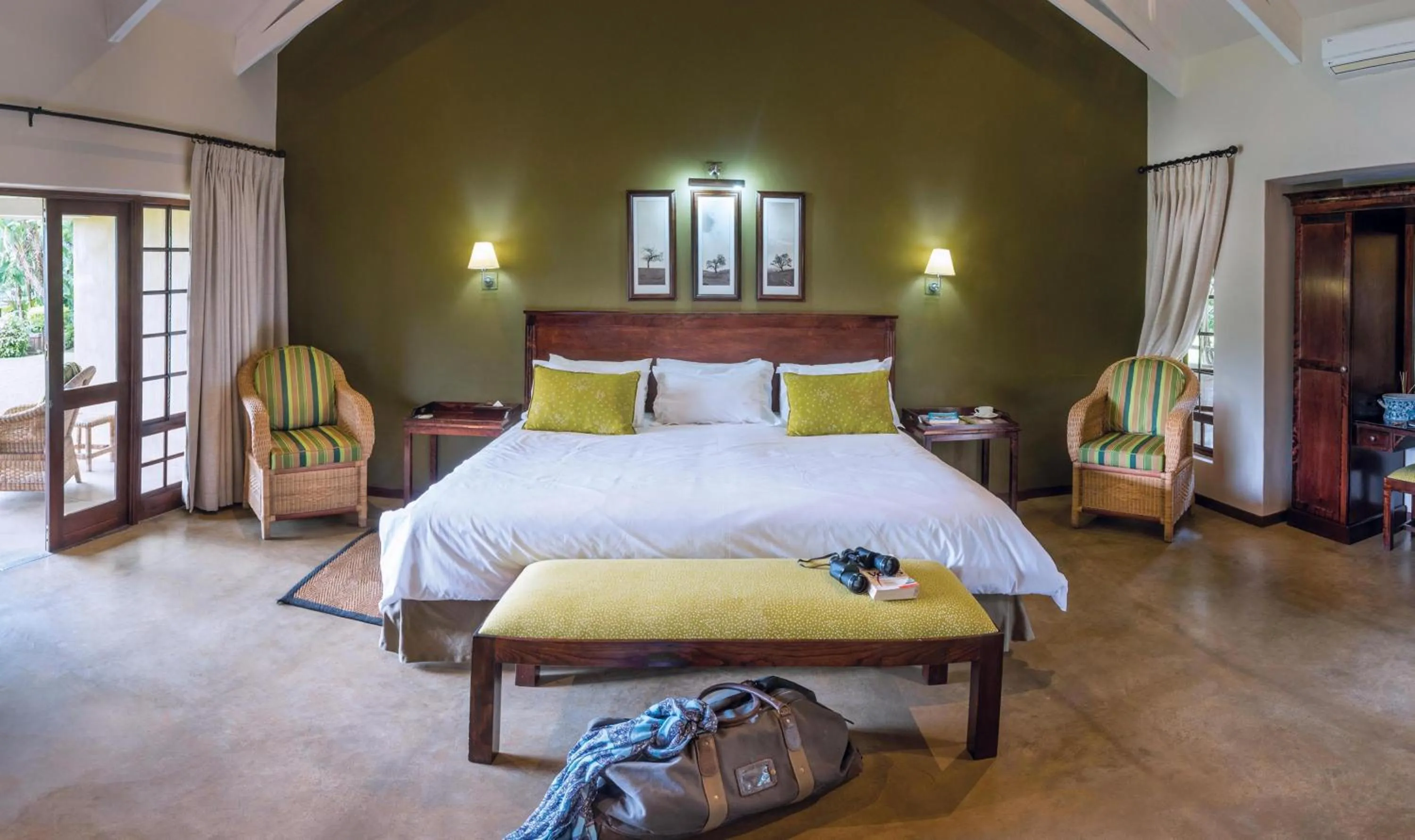 Bedroom, Bed in Perry's Bridge Hollow Boutique Hotel