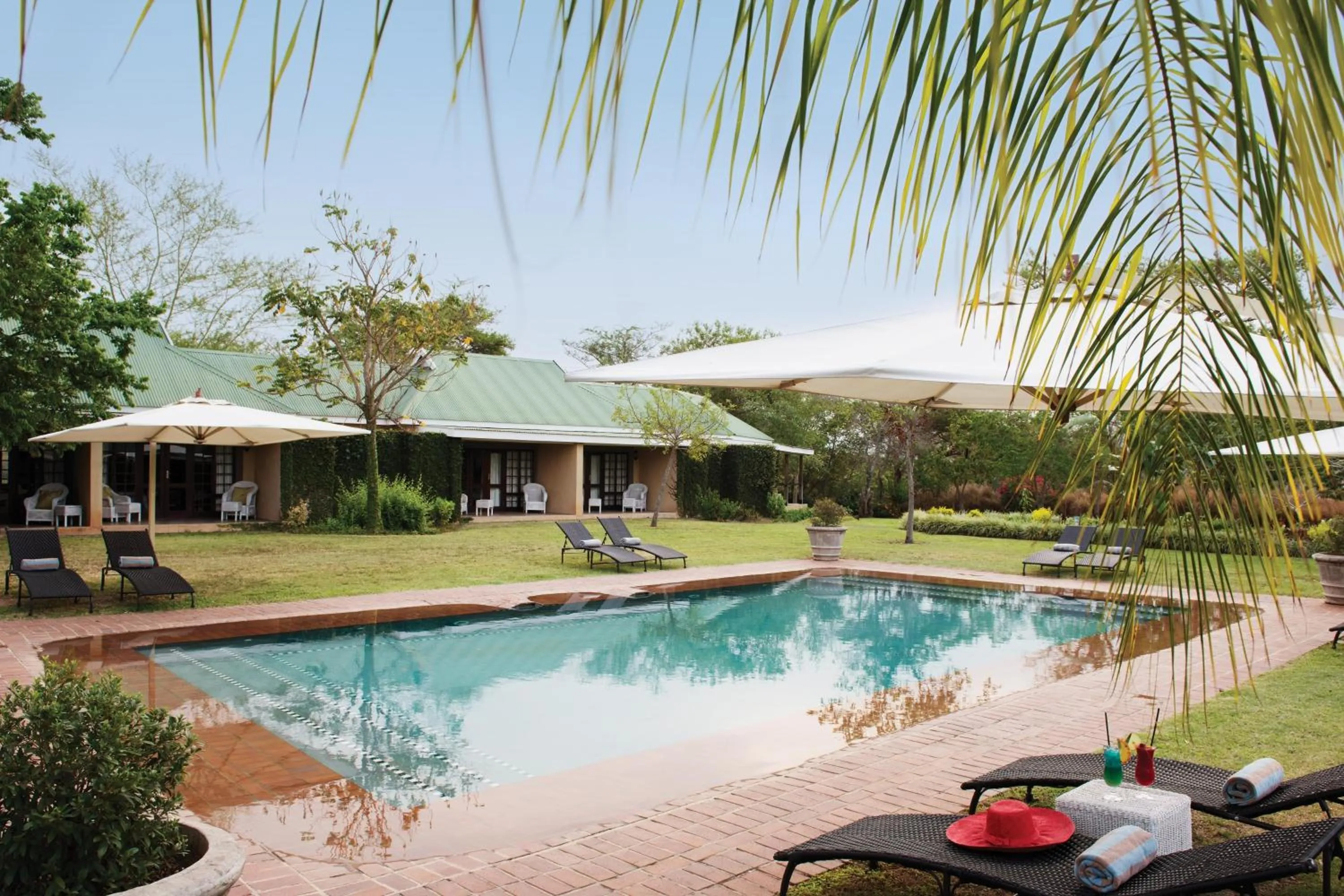 Swimming pool in Perry's Bridge Hollow Boutique Hotel