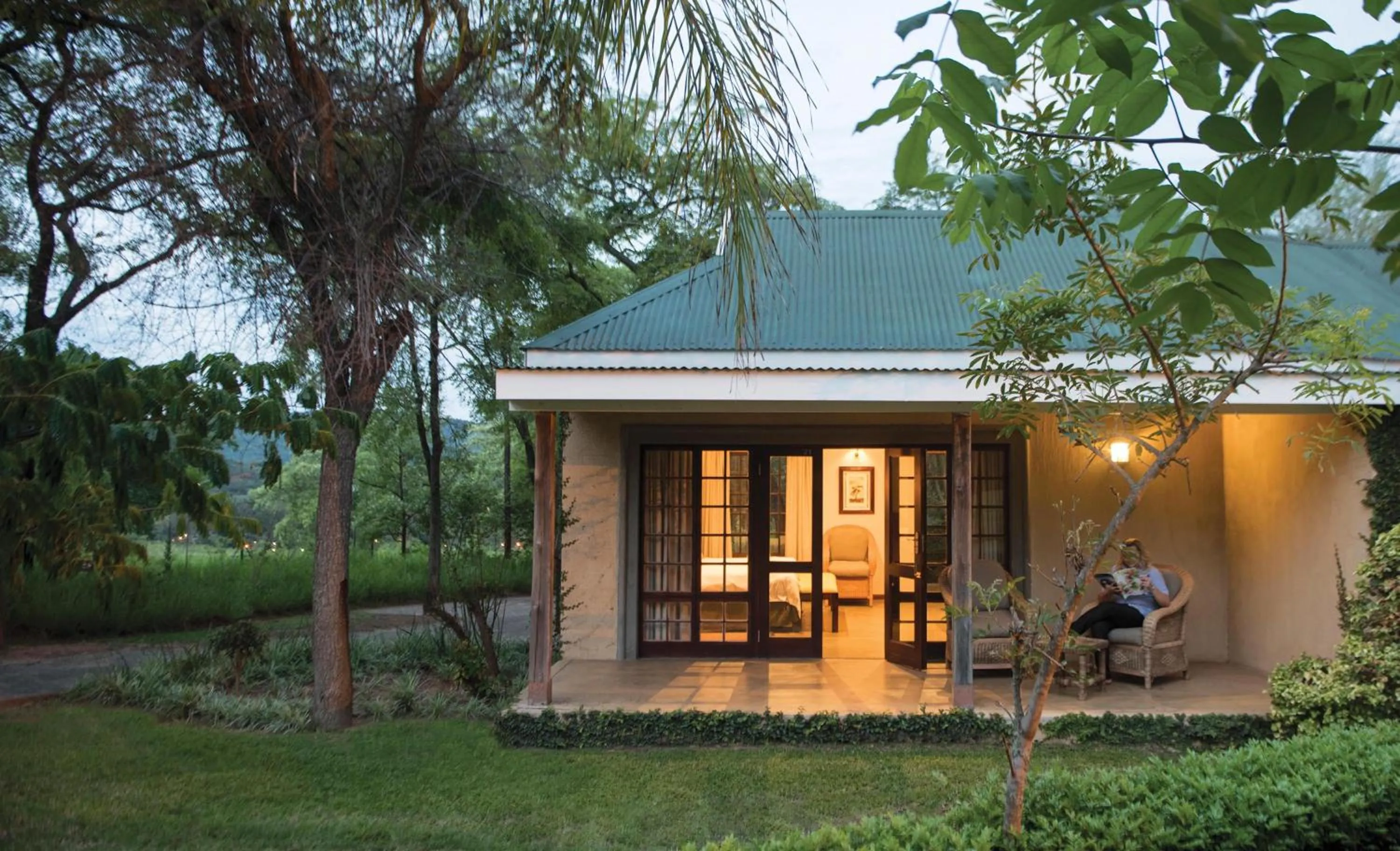Garden view in Perry's Bridge Hollow Boutique Hotel