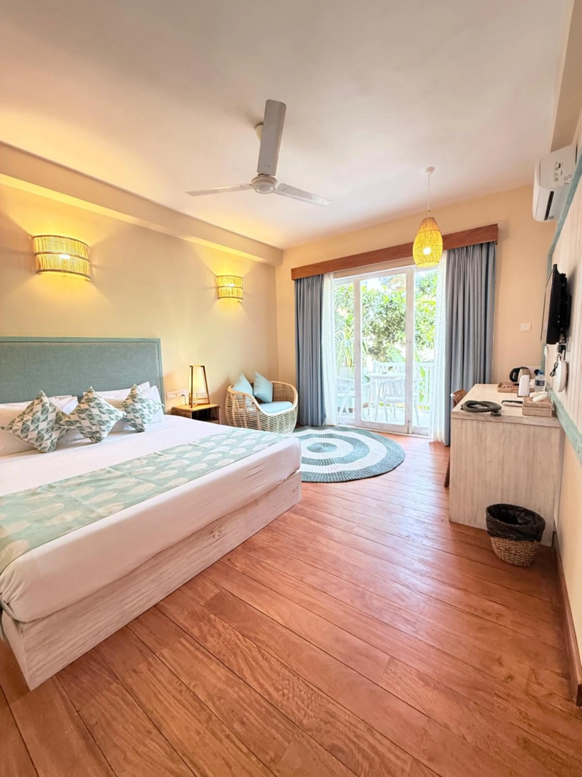 Bedroom, Bed in Thaproban Beach House