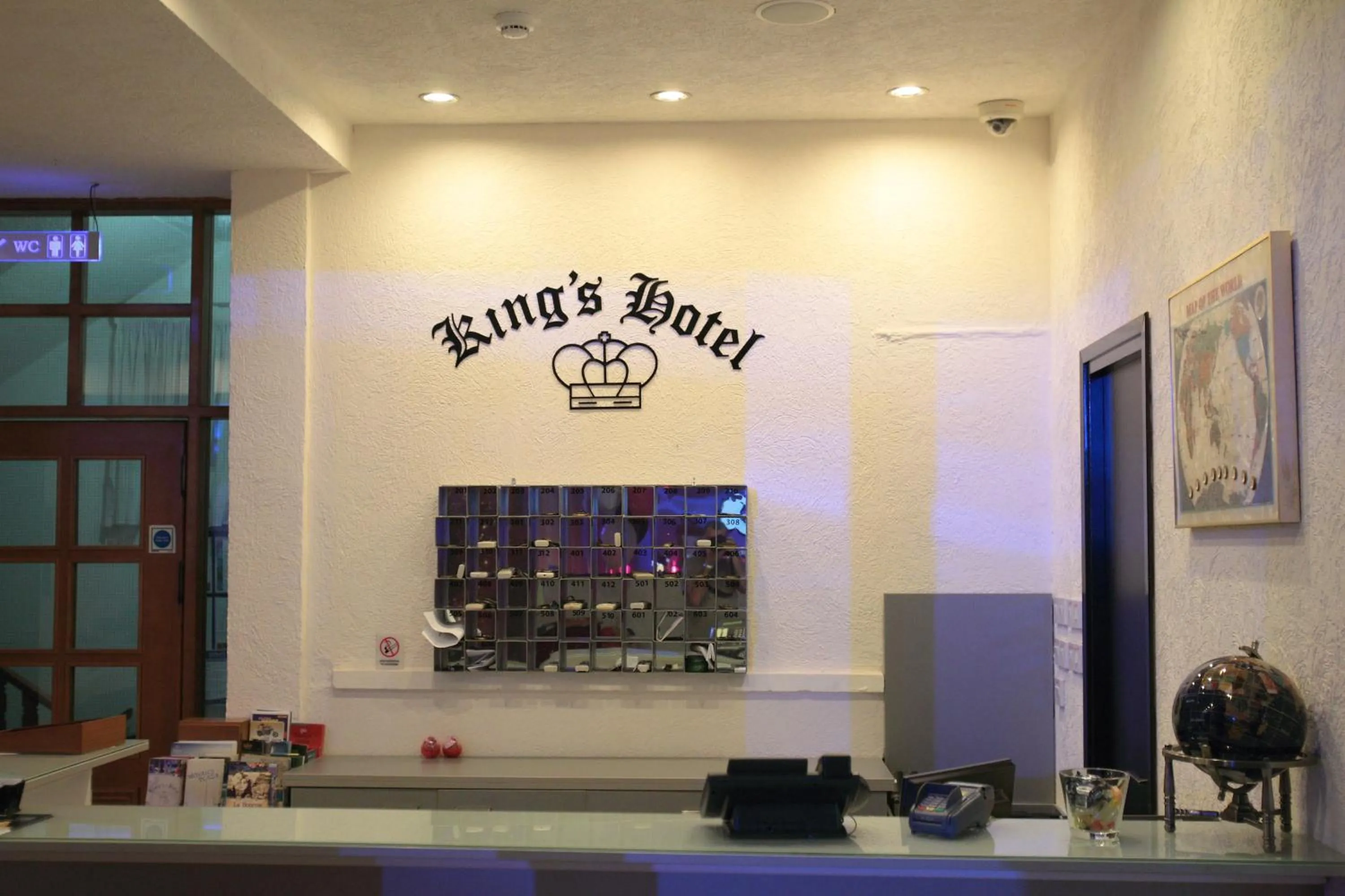 Lobby or reception in King's Hotel