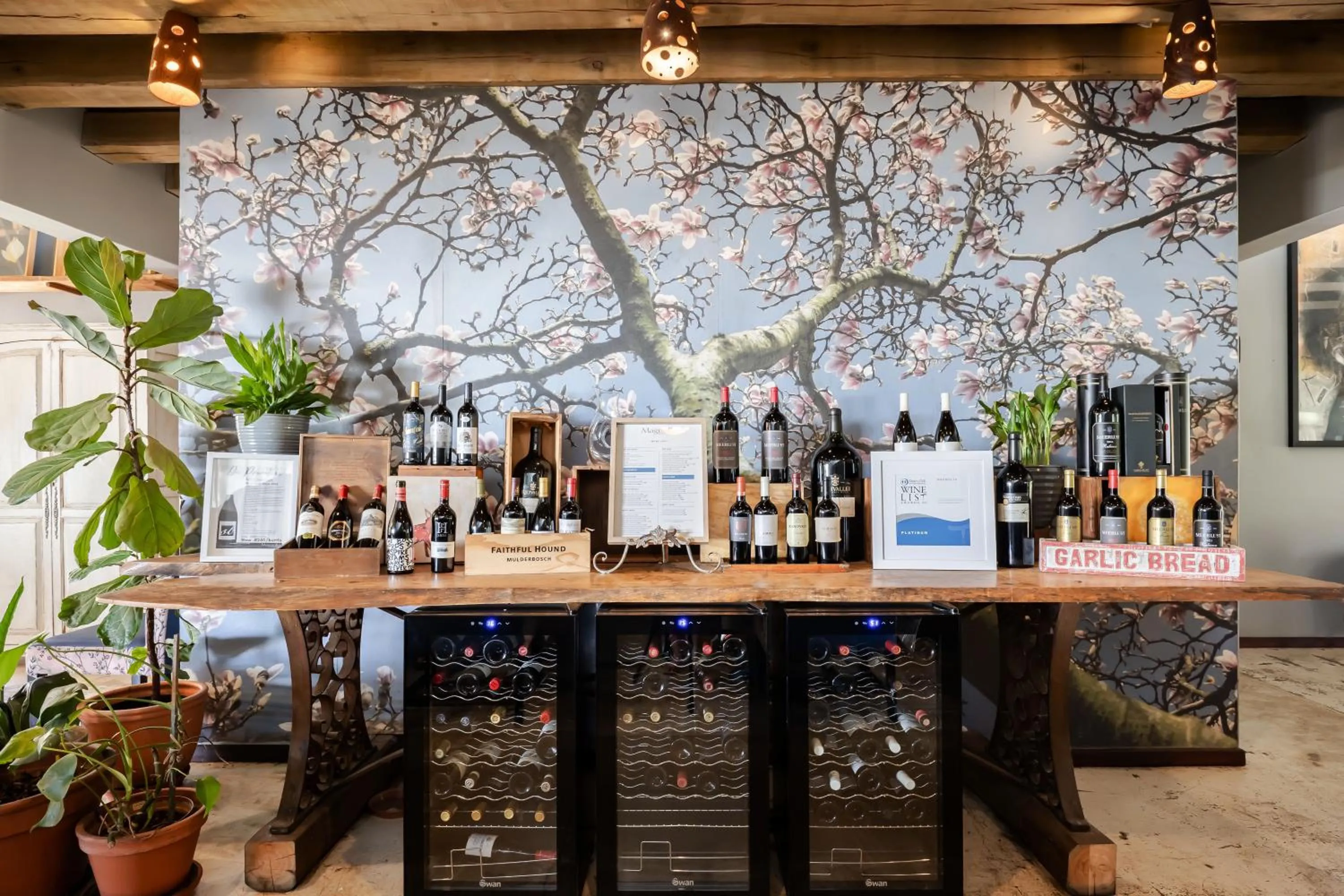 Food and drinks in Casterbridge Hollow Boutique Hotel